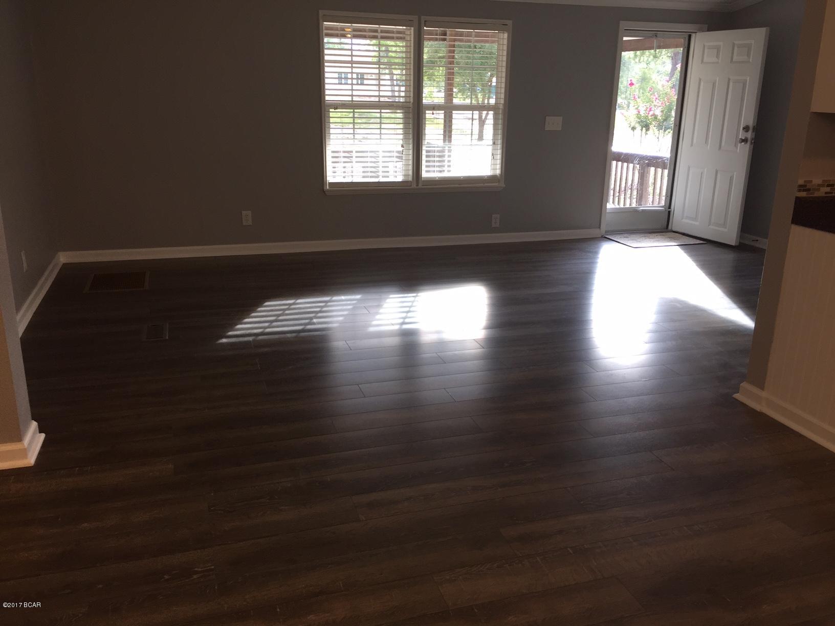 Leisure Lakes - Residential