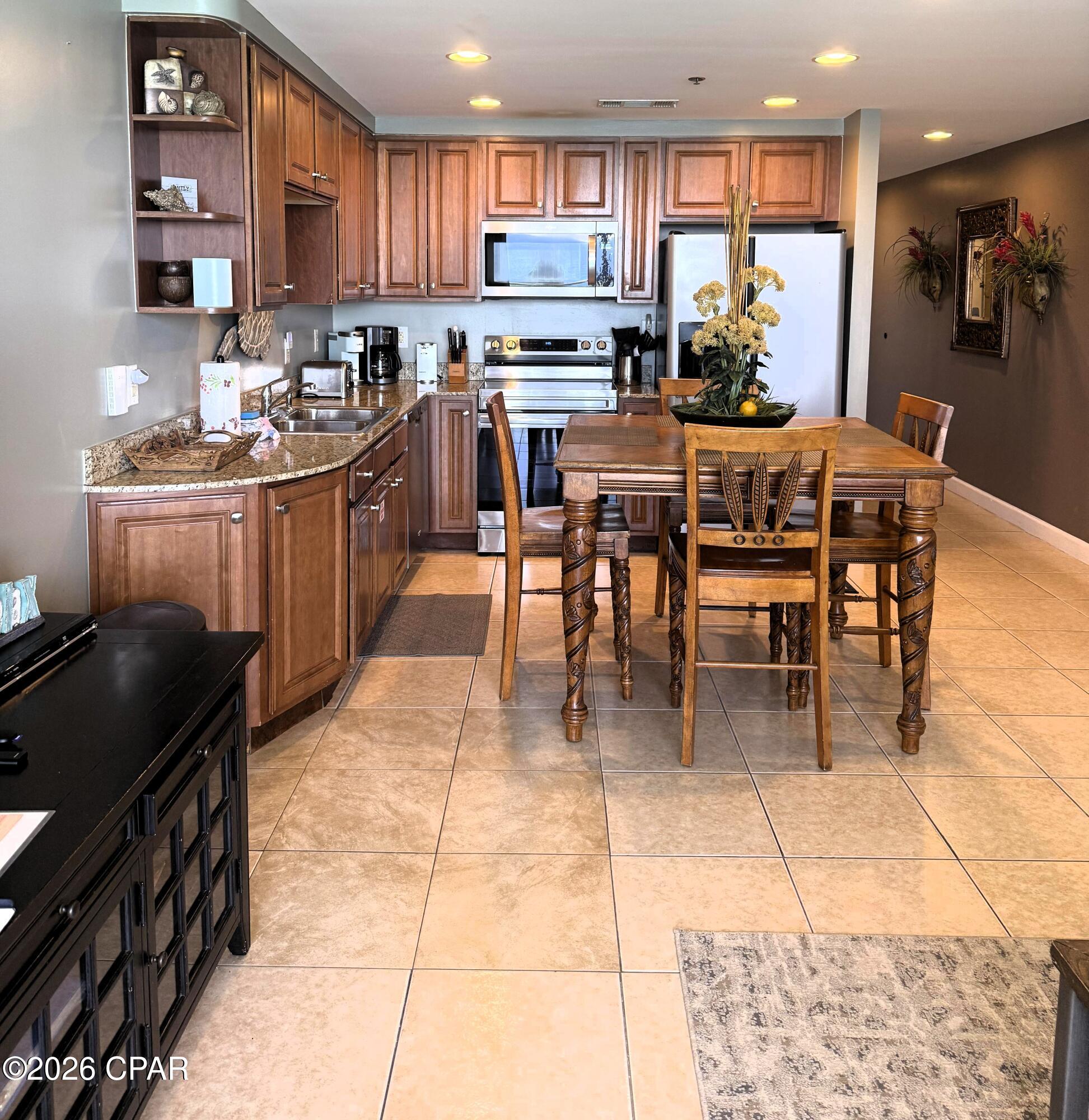 Splash Condo - Residential