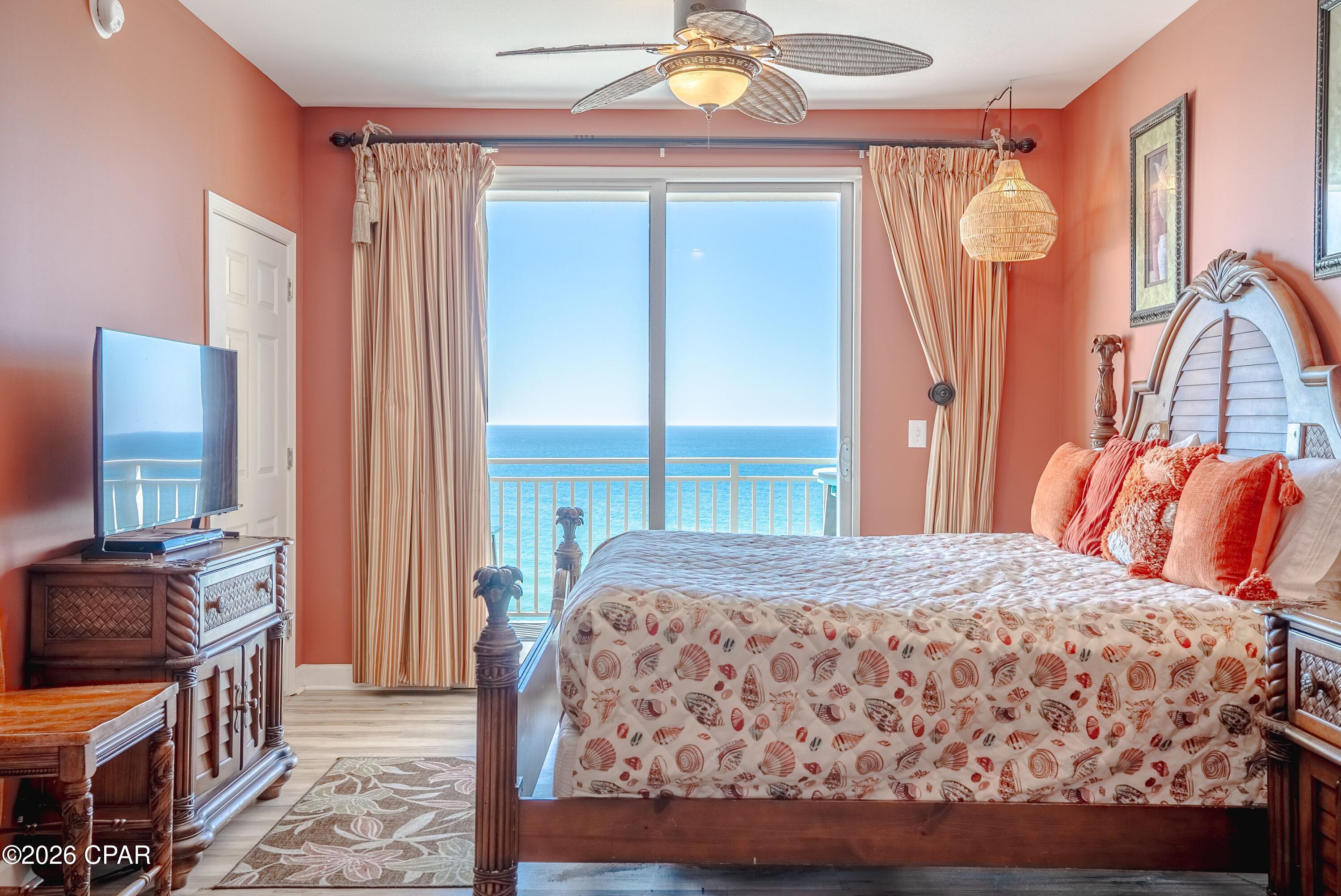 Splash Condo - Residential