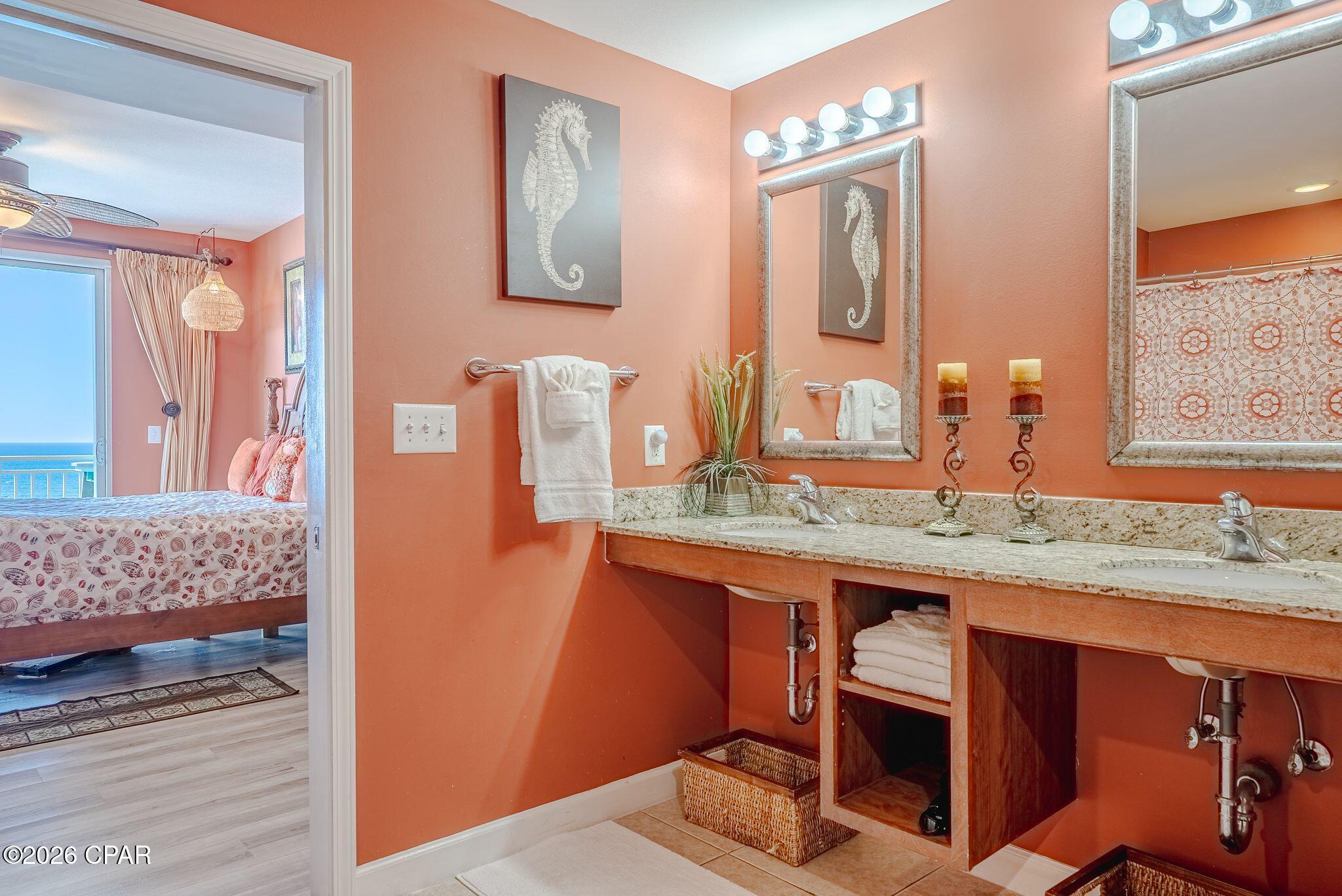 Splash Condo - Residential