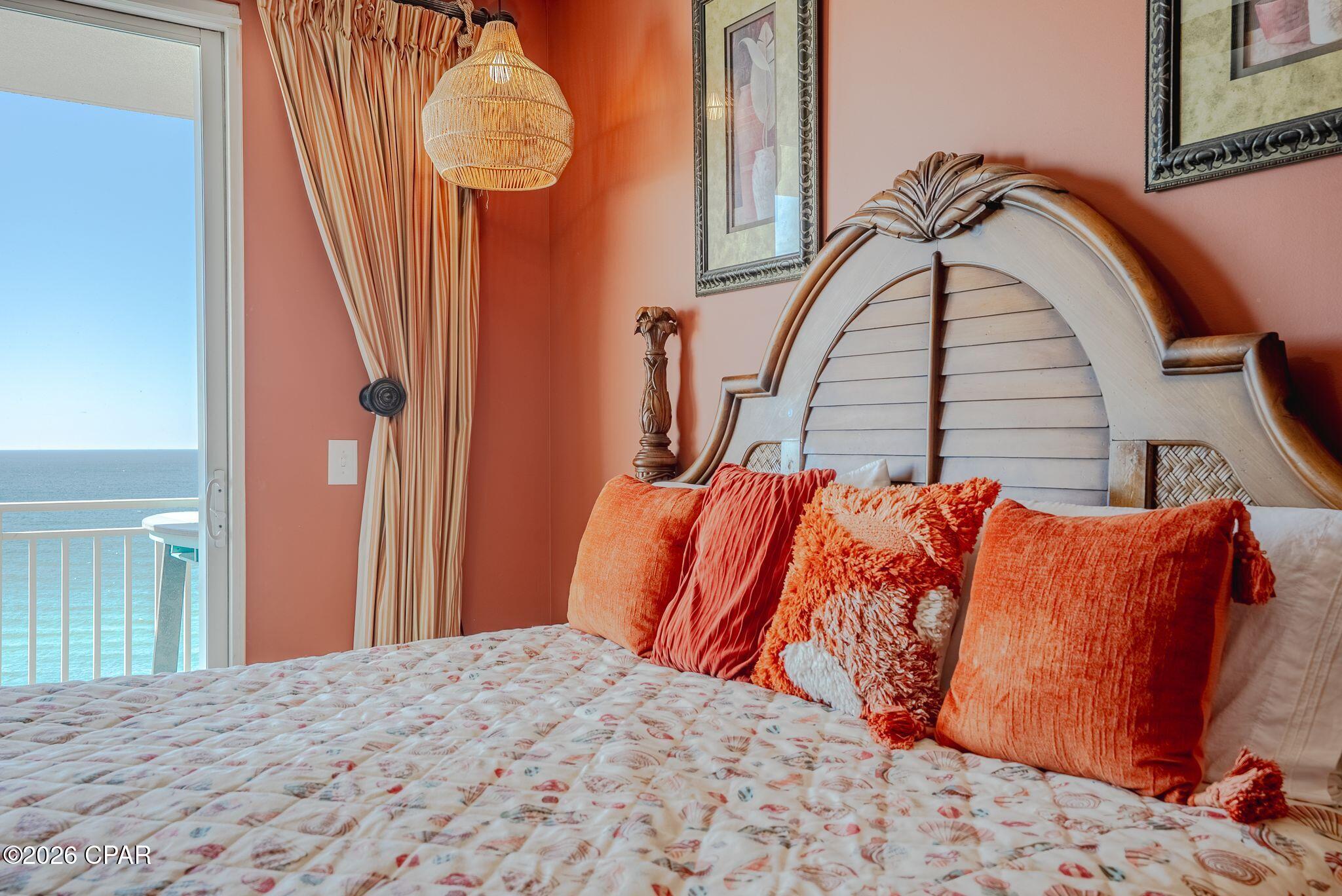 Splash Condo - Residential