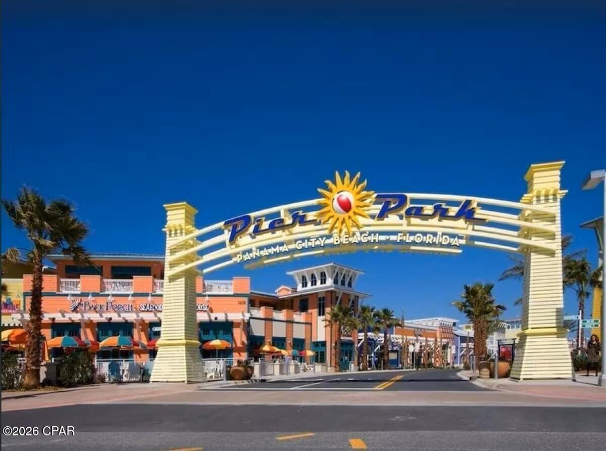 Splash Condo - Residential