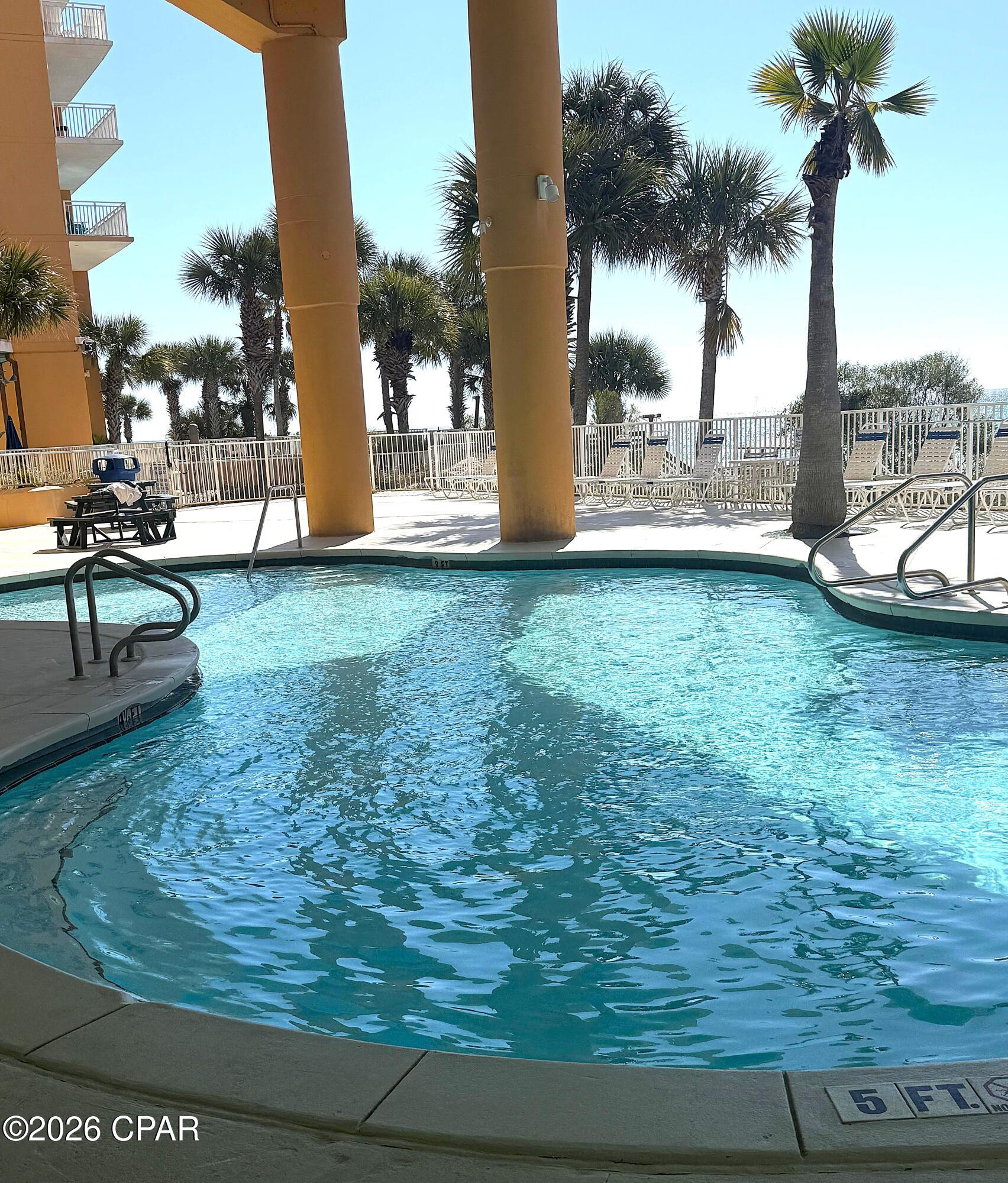 Splash Condo - Residential