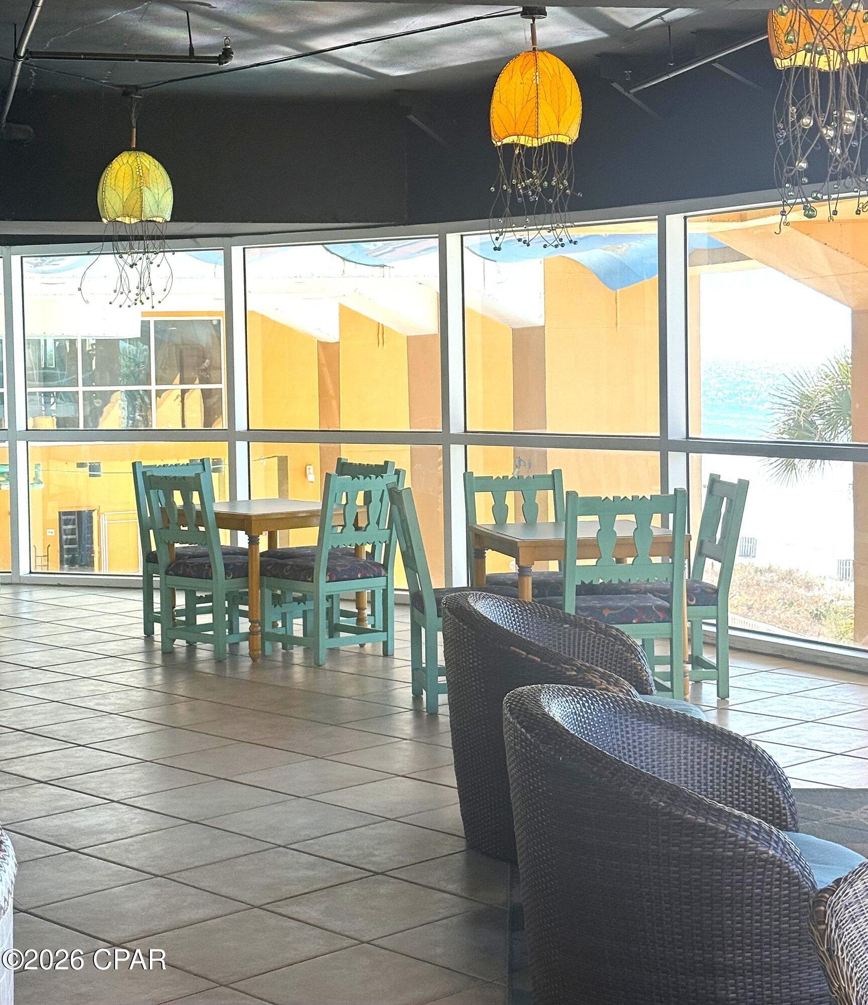 Splash Condo - Residential