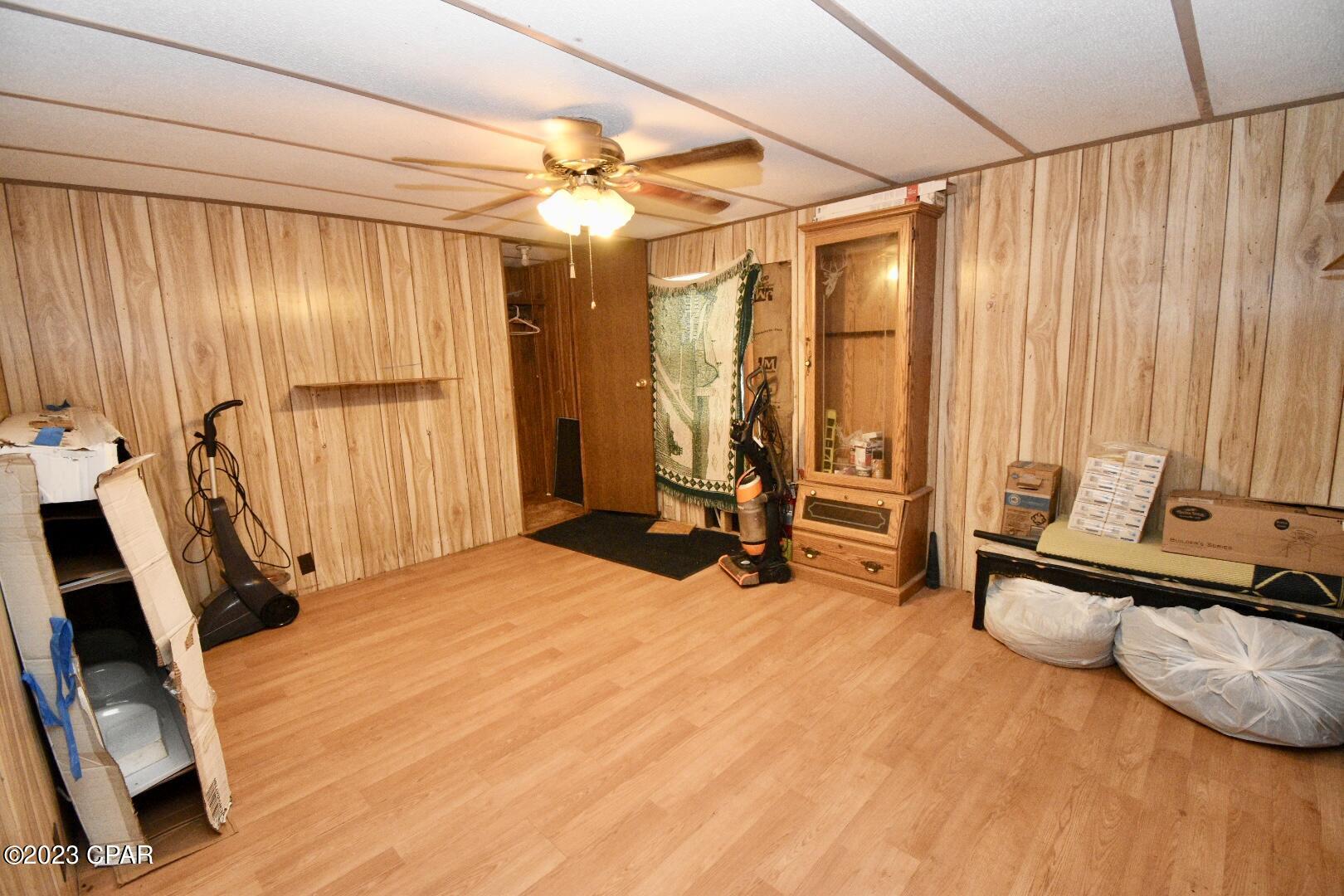 Goshun Creek Acres - Residential