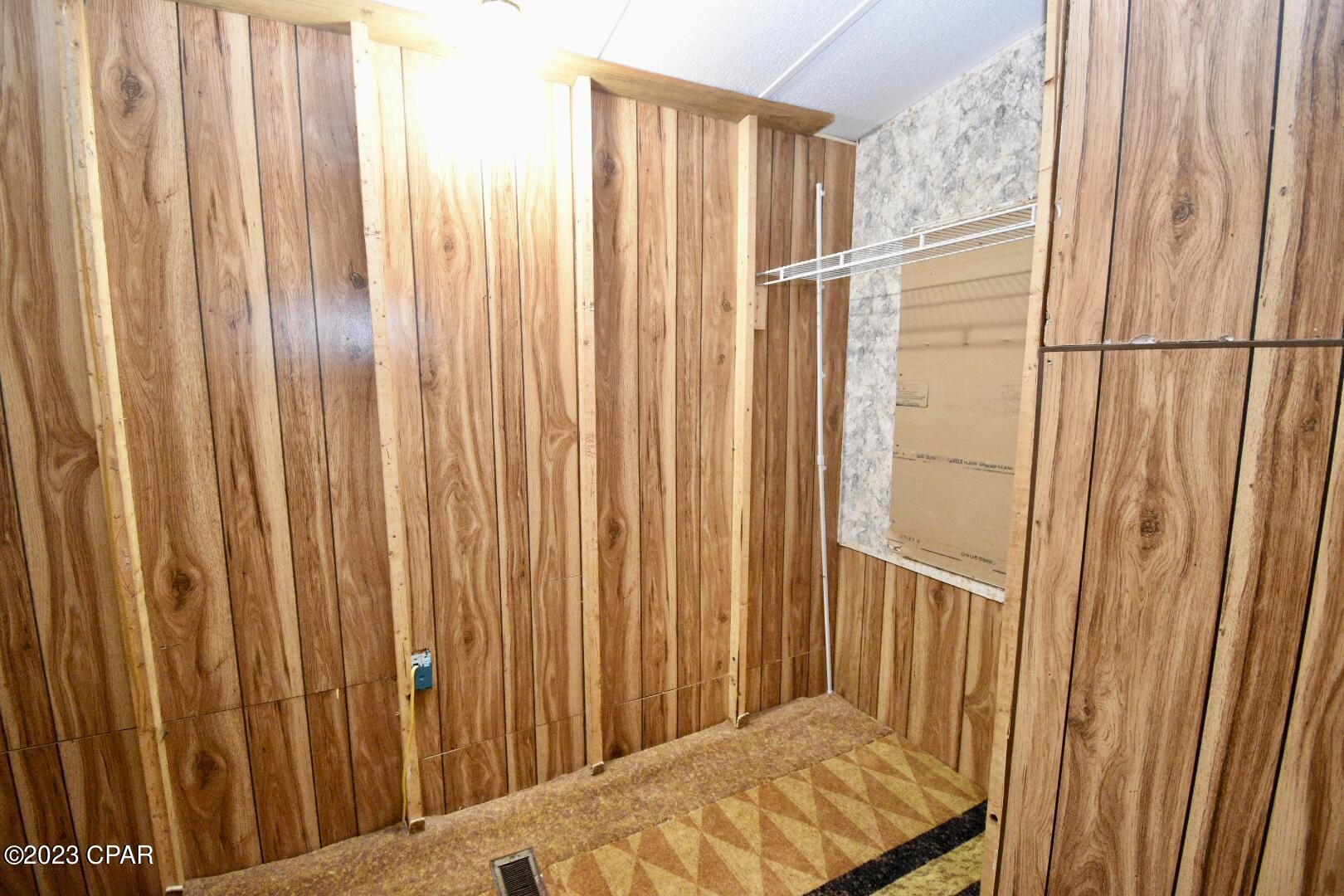 Goshun Creek Acres - Residential