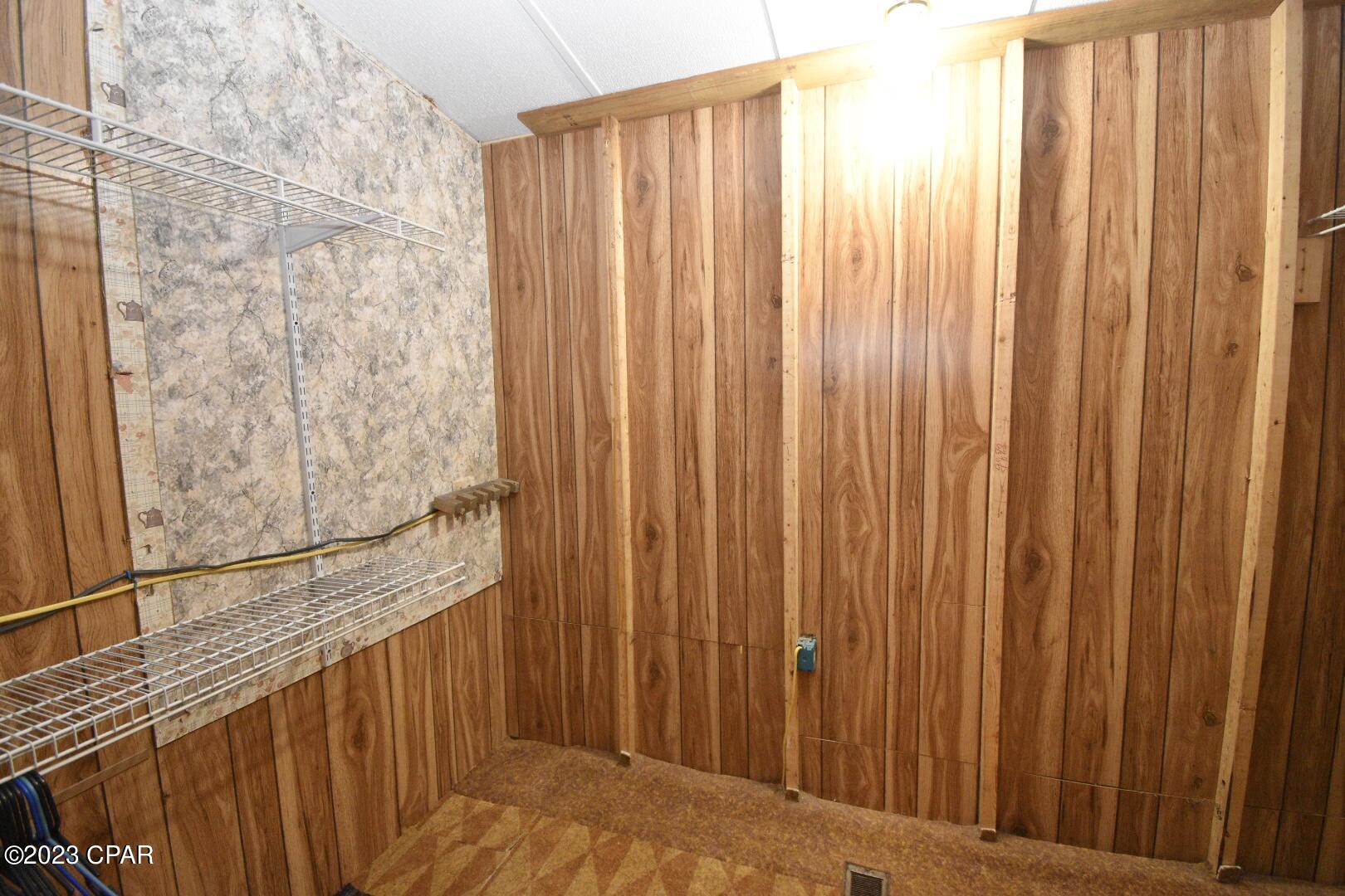 Goshun Creek Acres - Residential