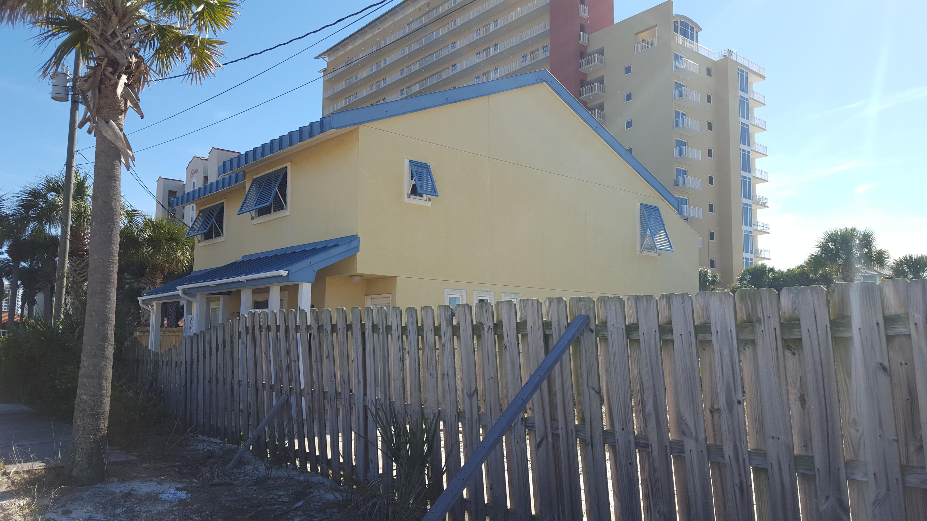 Cresent Bch Unit 1 - Residential