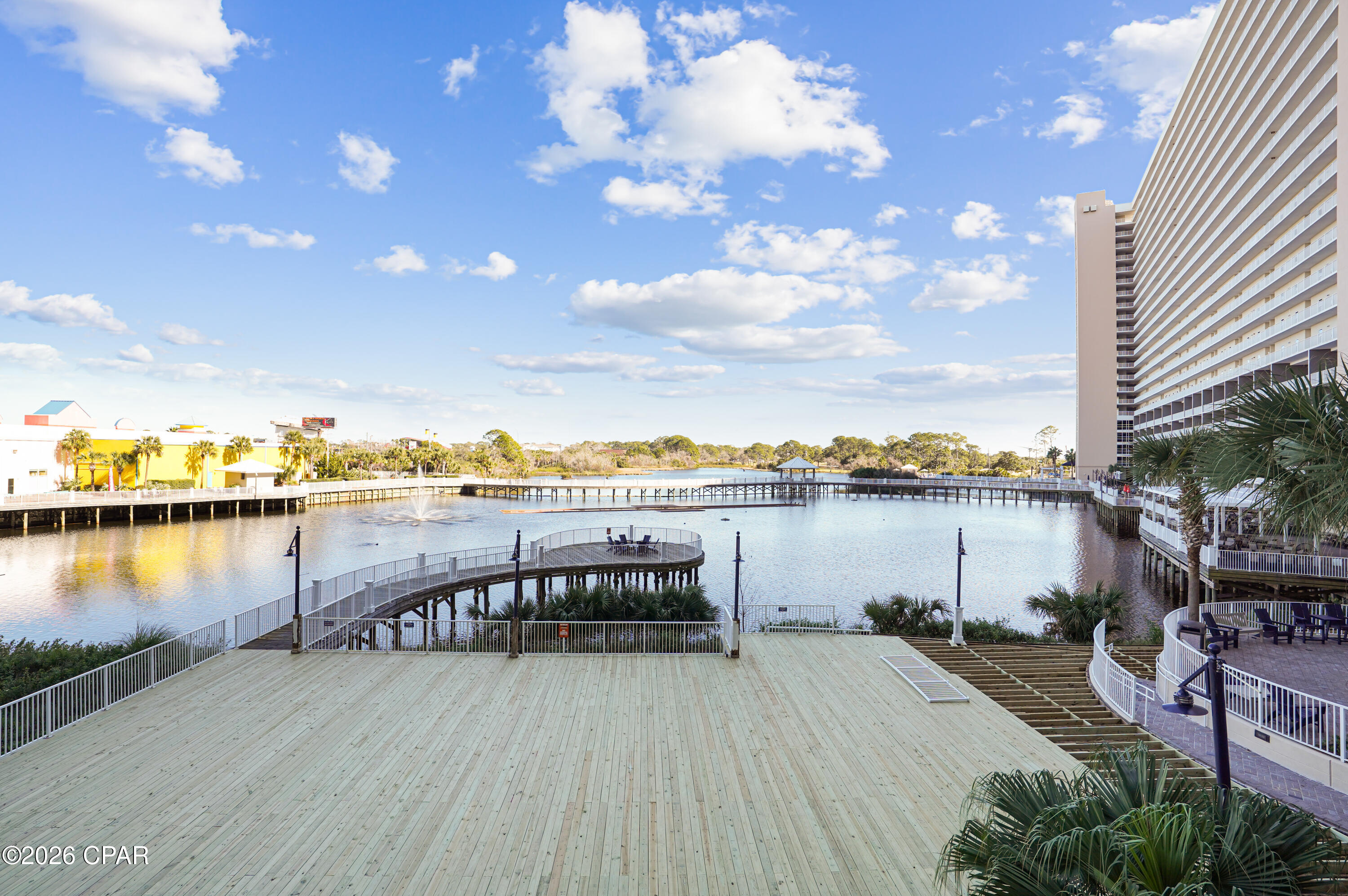 Laketown Wharf - Residential