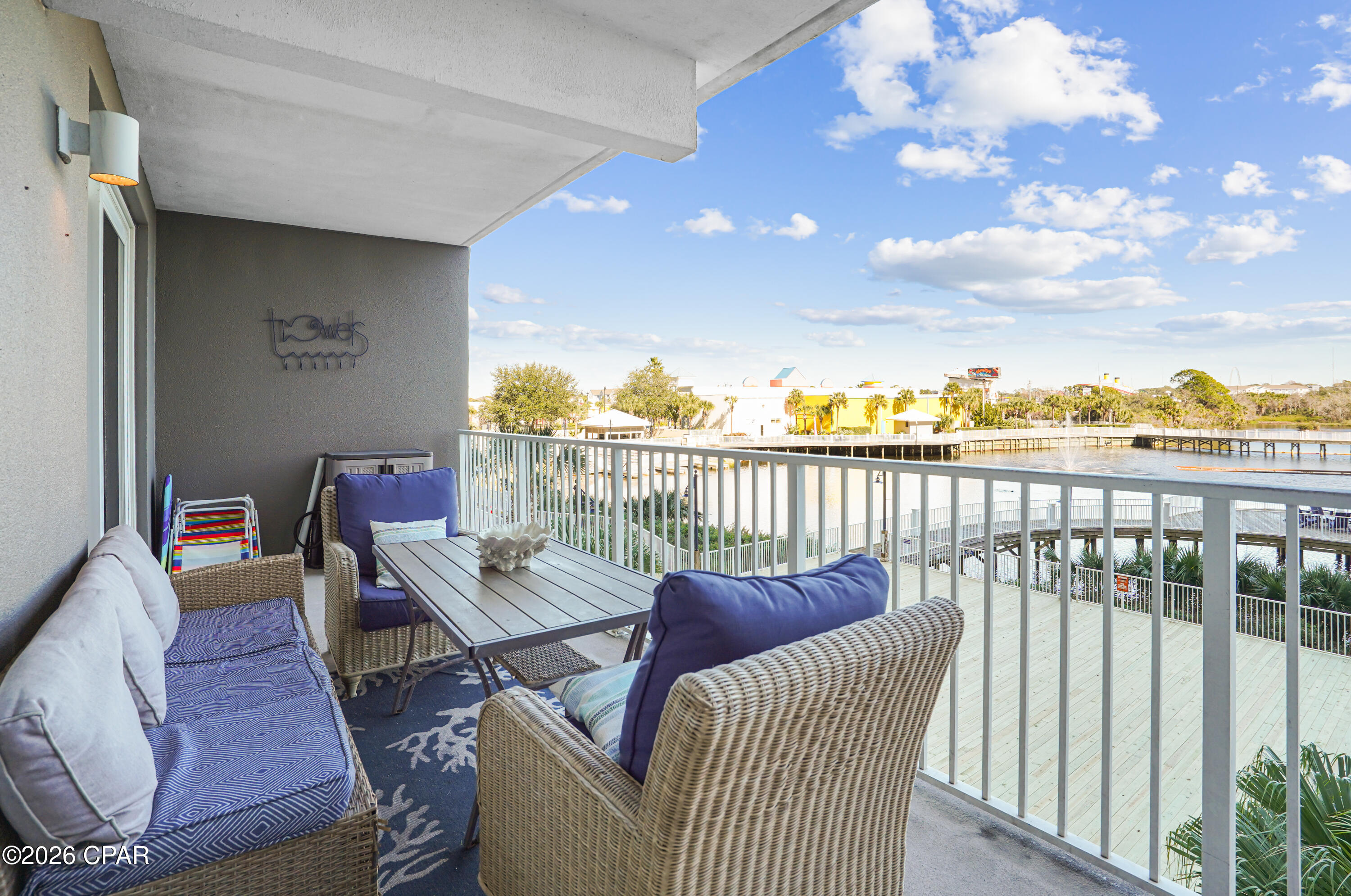 Laketown Wharf - Residential