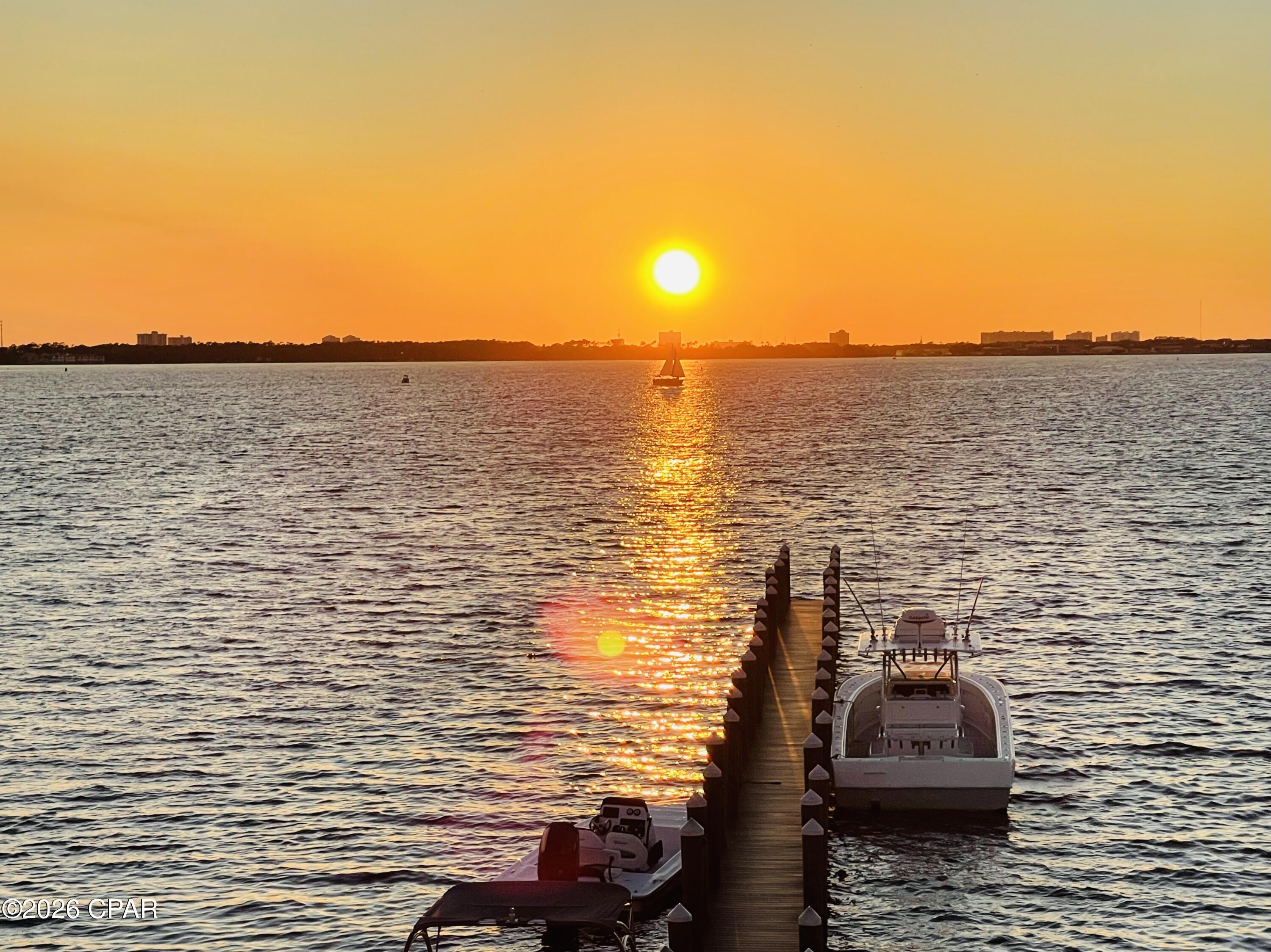 Laketown Wharf - Residential