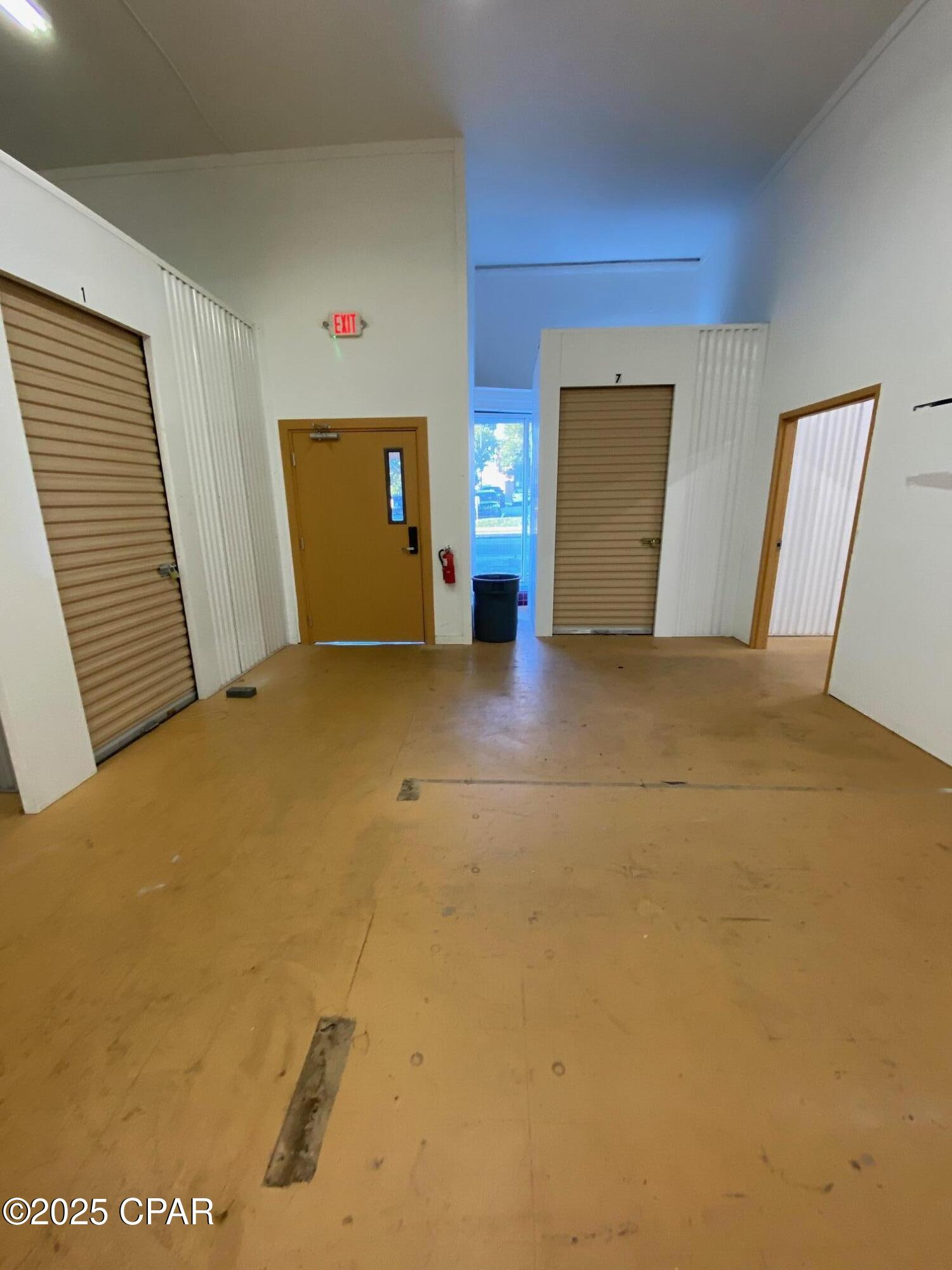 [No Recorded Subdiv] - Commercial Lease