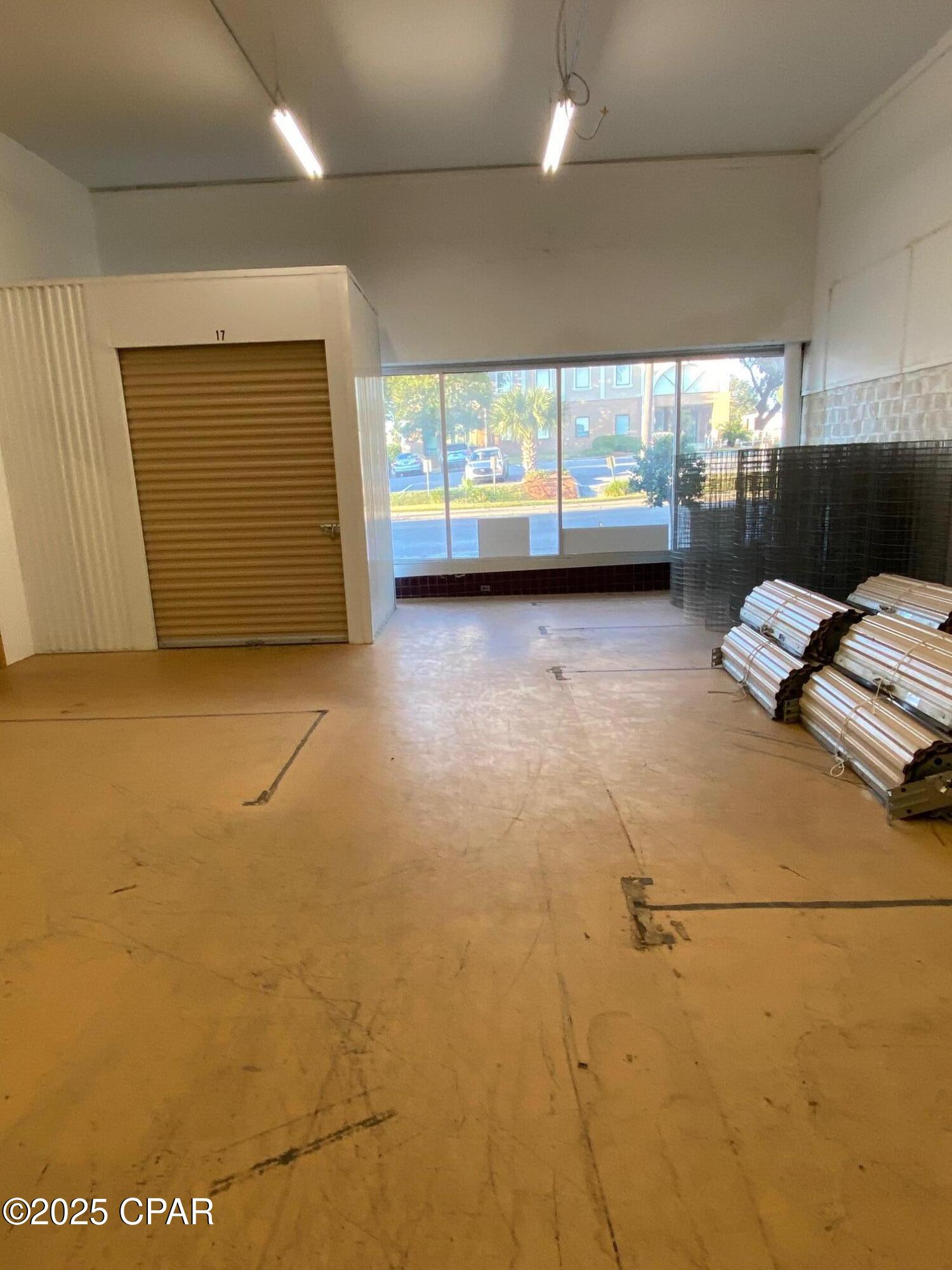 [No Recorded Subdiv] - Commercial Lease