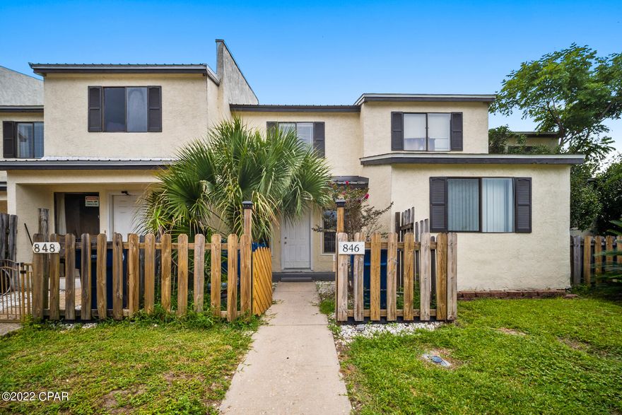 Welcome to 846 Premier drive. This newly renovated townhome is in a prime location, centrally located between down town Panama City, and St.Andrews. When you walk in, you will enjoy a newly renovated kitchen featuring new shaker style kitchen cabinets, which are topped with new granite countertops and new kitchen appliances. Also upstairs, there is new carpet in both bedrooms. In the back yard there is an alley way that you can use for extra parking, trailer storage, etc. This property is primed and ready to be a cash flowing investment property, or your new home. Schedule to view before its gone!