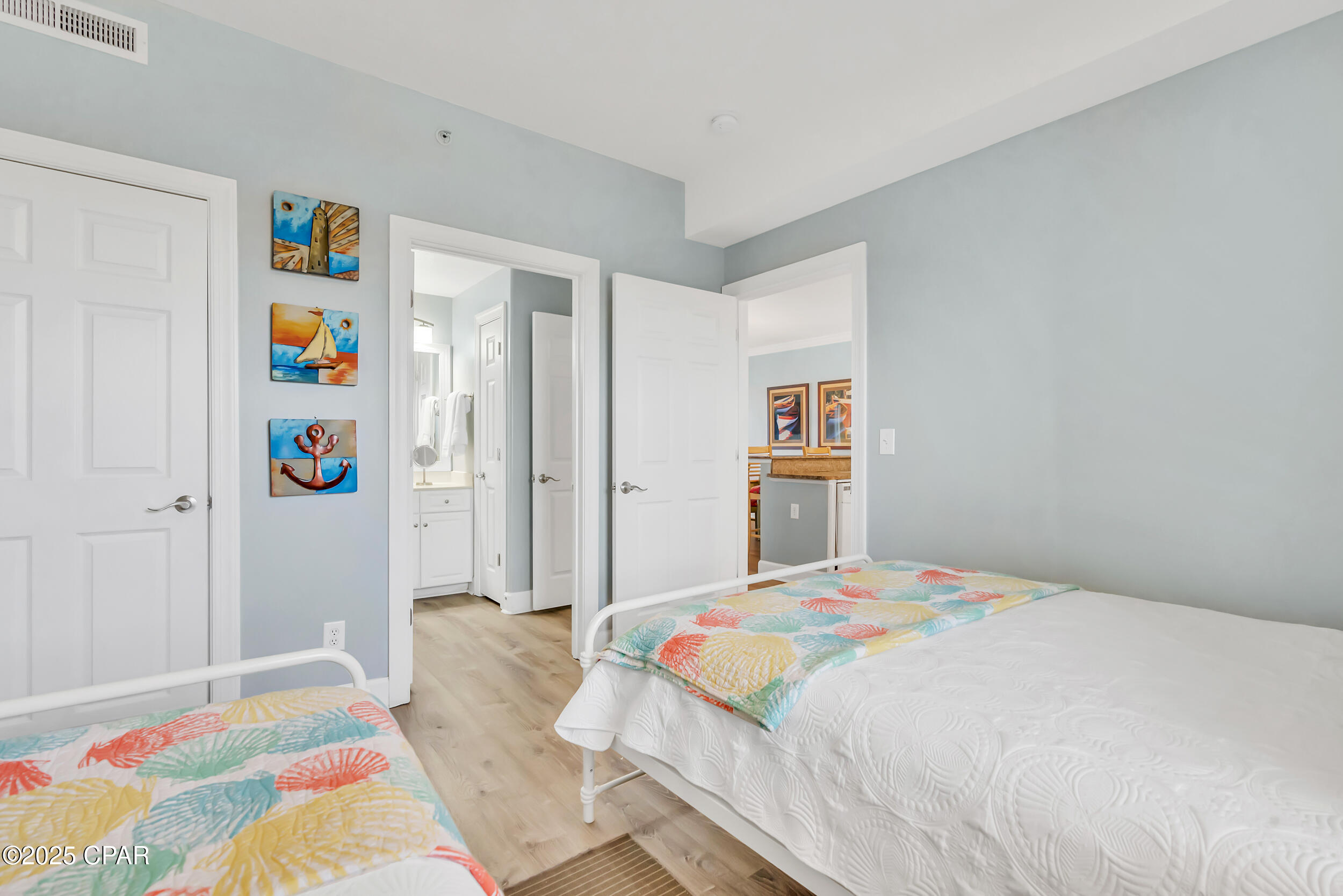 Emerald Isle - Residential