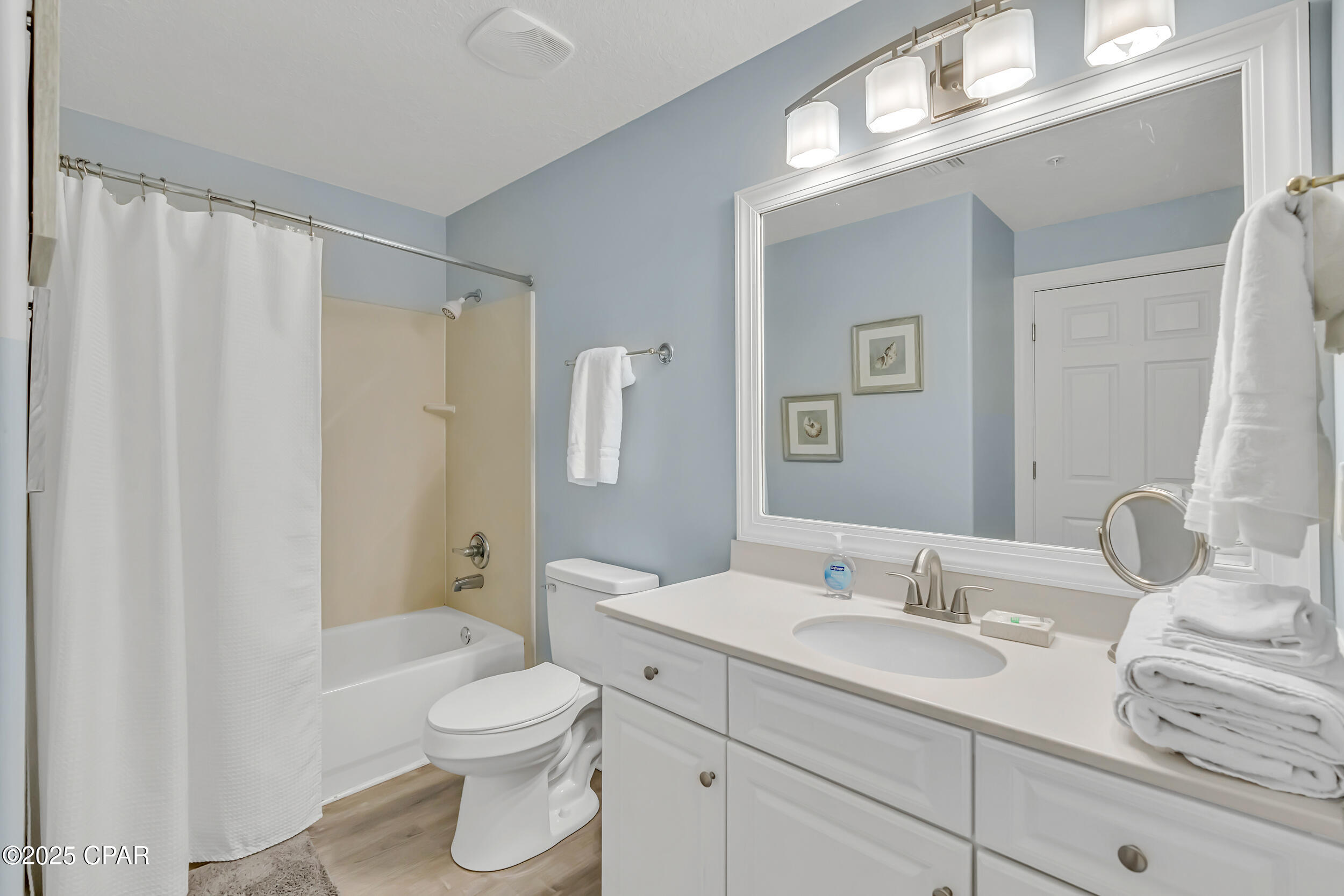 Emerald Isle - Residential