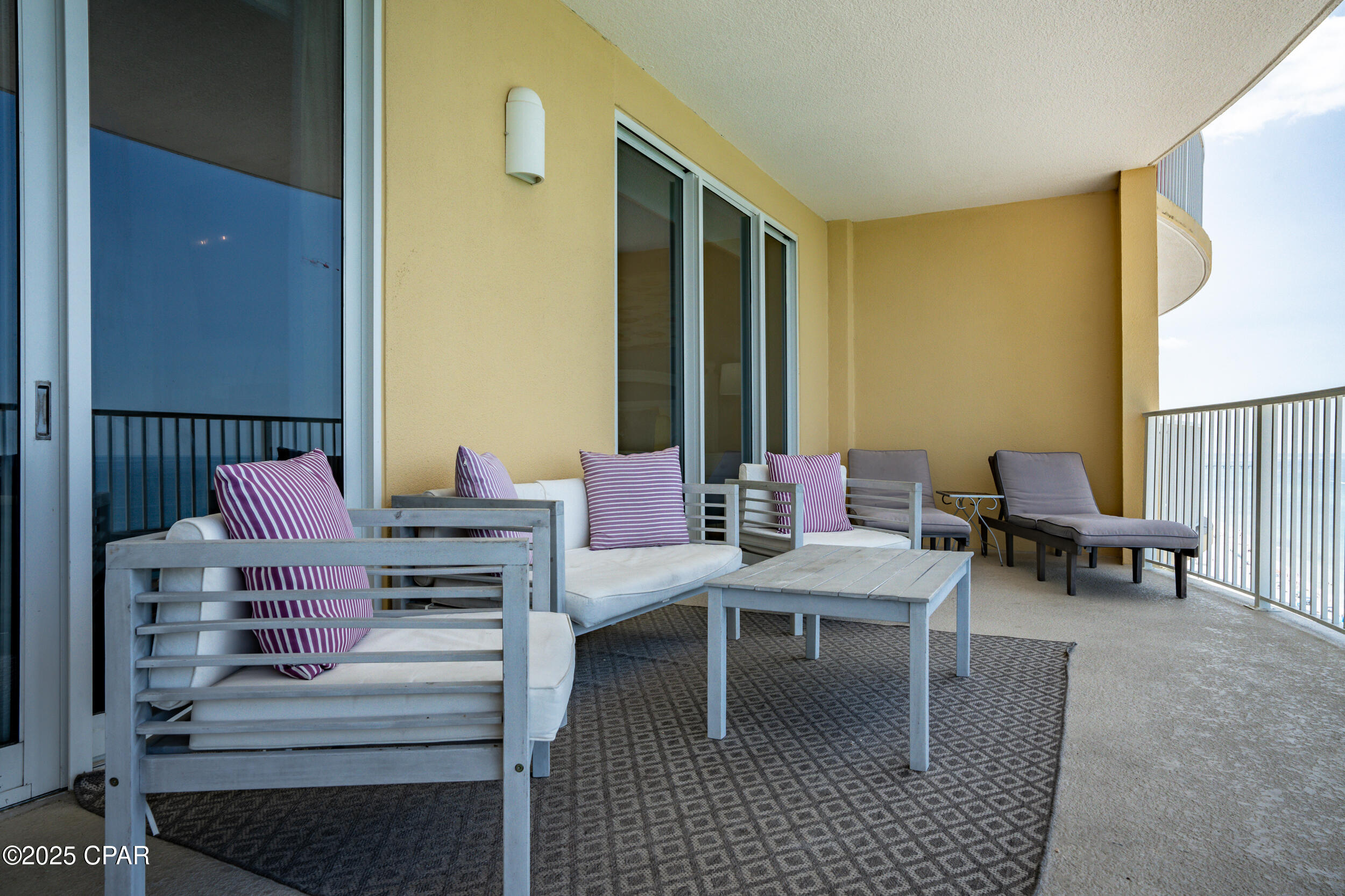 Emerald Isle - Residential