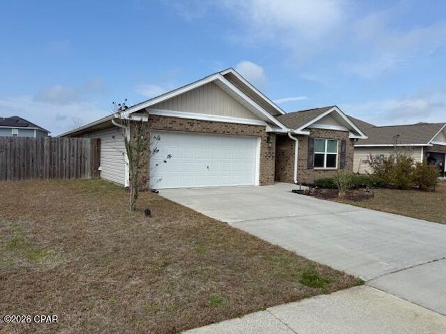 4Br / 2Ba, 2022 Sf, brick home with 2 car garage, fenced yard.  Walk right into this open floor plan an you will be right at home.  Home features upscale LVP flooring with carpet in the bedroom.  Kitchen stands out with the island and breakfast bar, side by side stainless steel refrigerator and large walk in pantry.    If your looking for a large master bedroom, this home is for you with features like his/ hers walk in closets and double vanities in the bathroom.  Exterior features include covered porch area and privacy fencing.

Pet negotiable for additional $50 per month in addition to non refundable pet fee