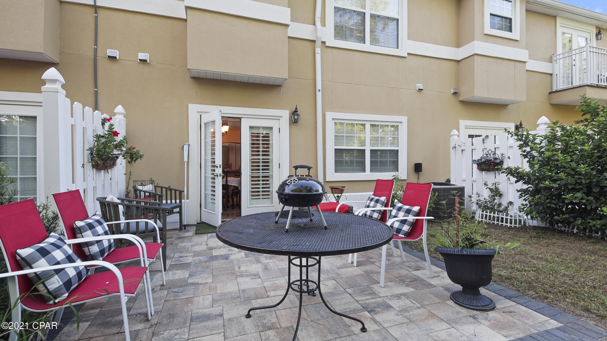 Annabella's Townhomes - Residential Lease