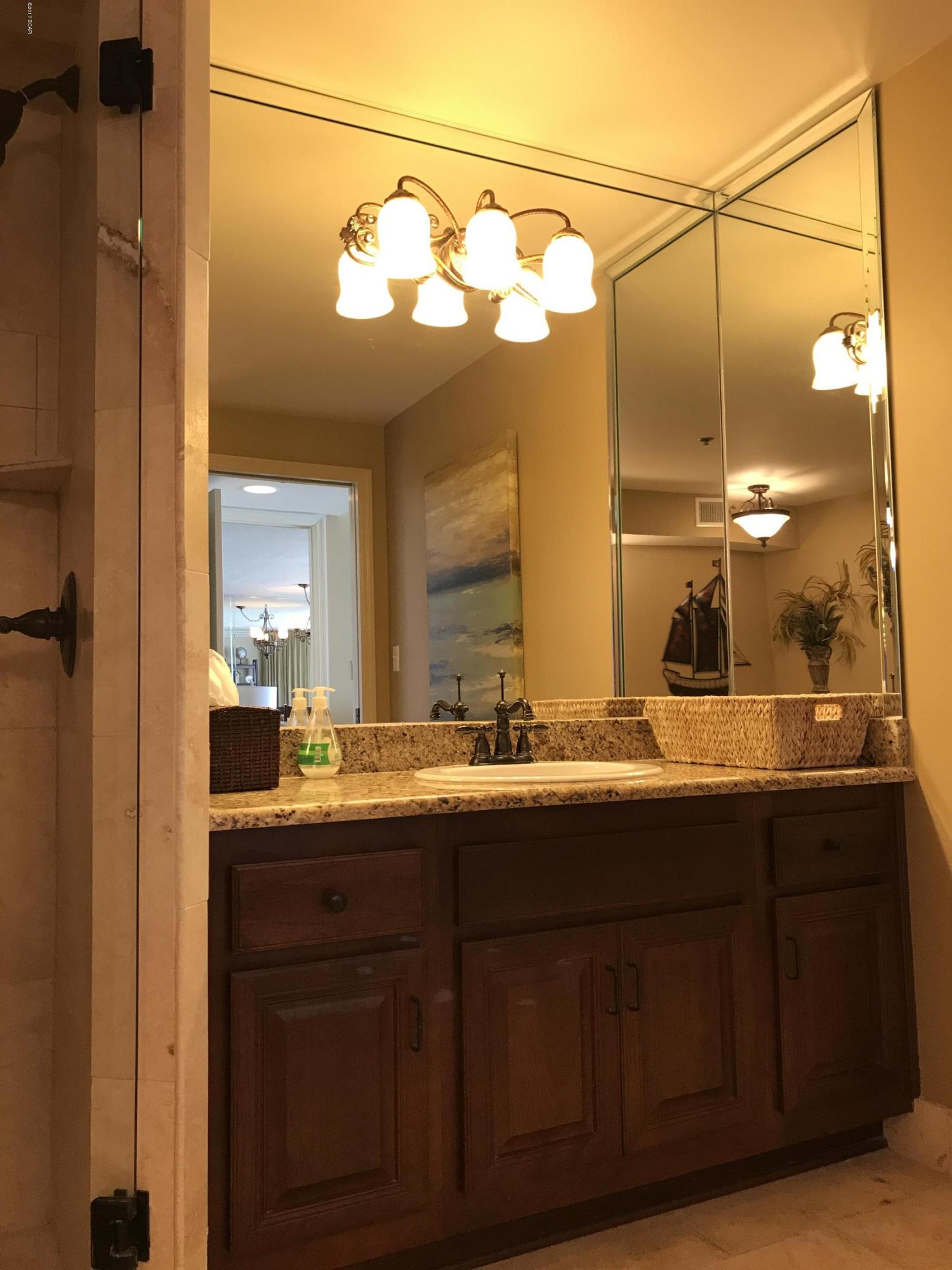 Long Beach Towers I - Residential