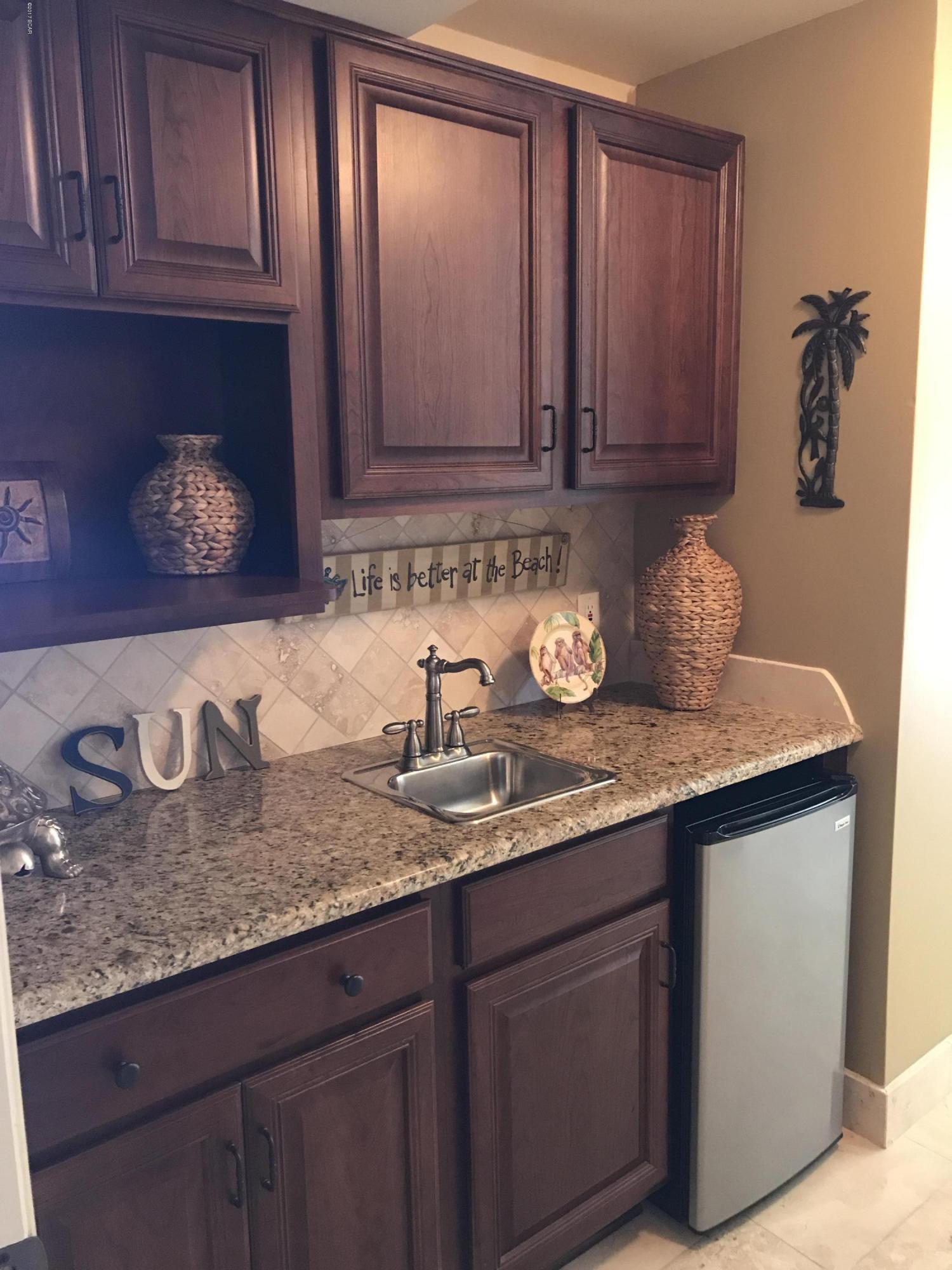 Long Beach Towers I - Residential