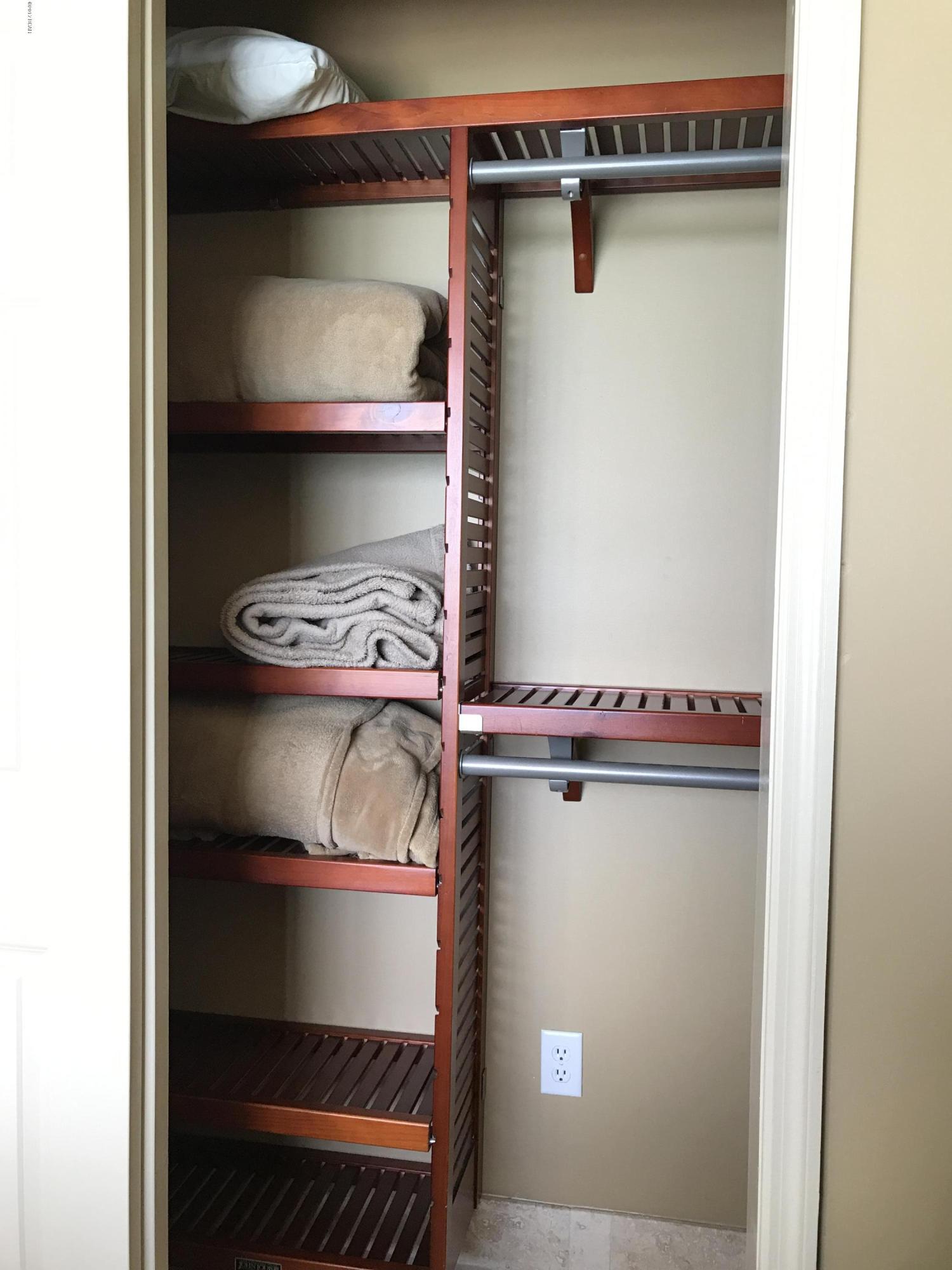 Long Beach Towers I - Residential