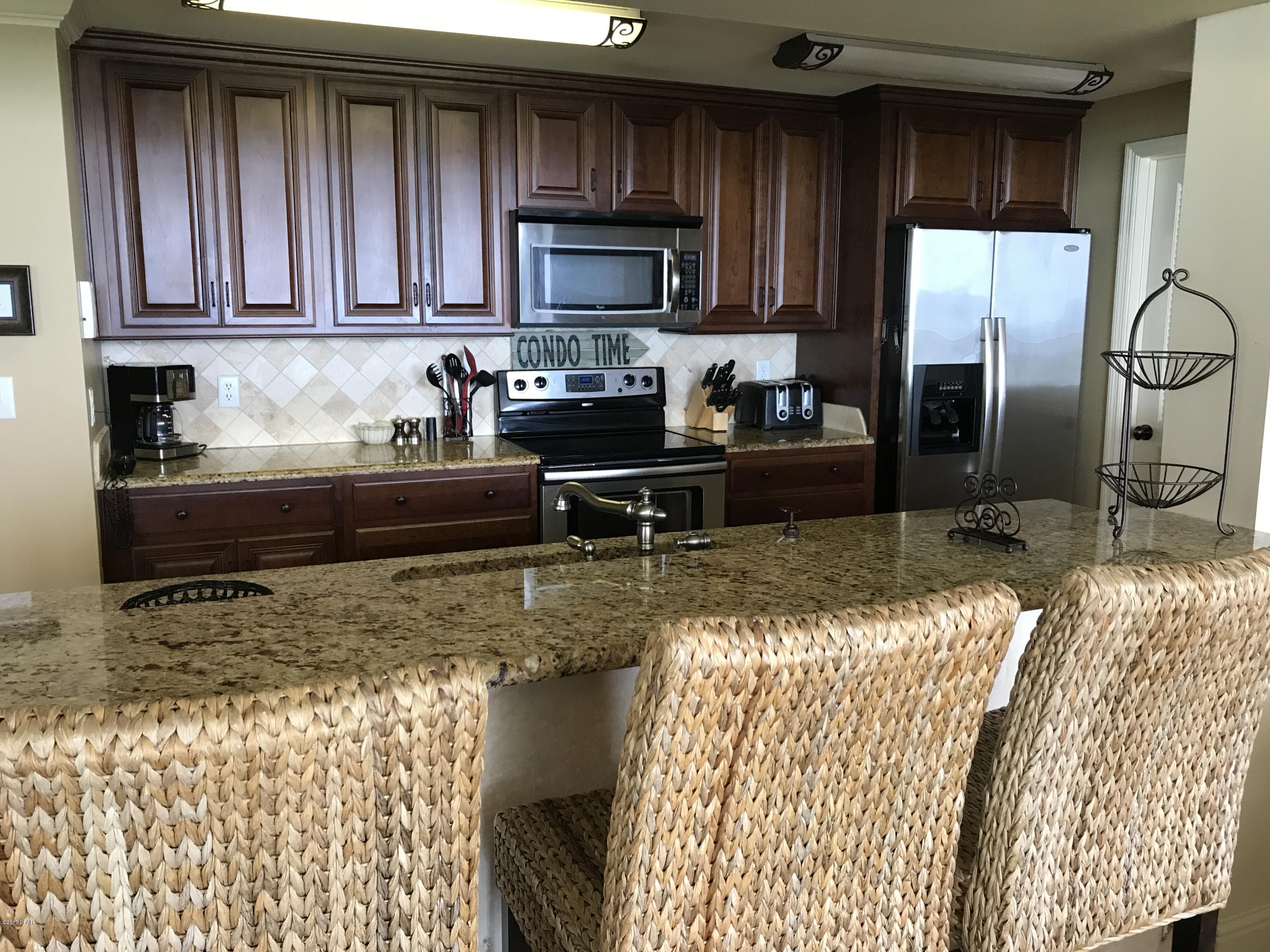 Long Beach Towers I - Residential