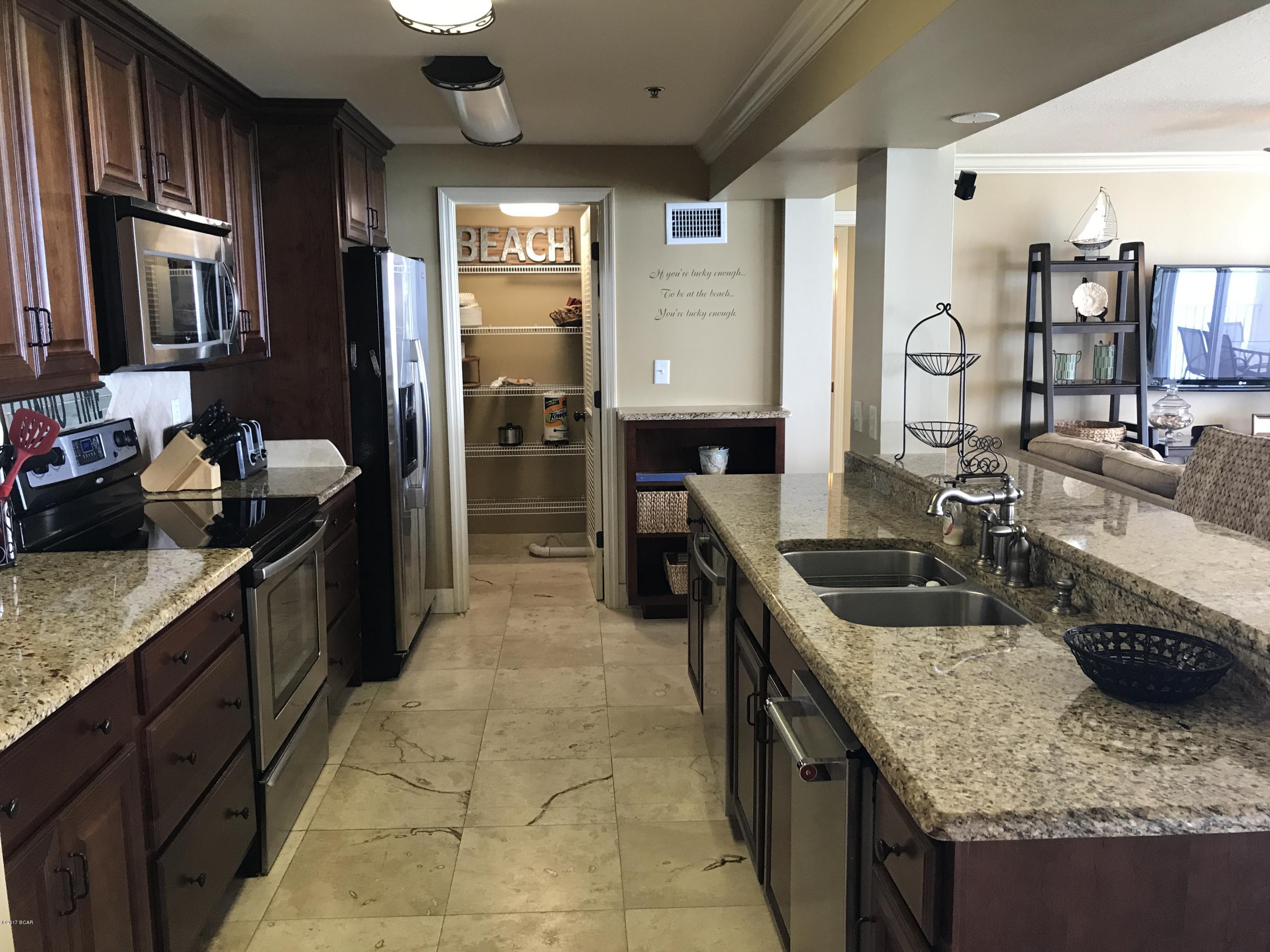 Long Beach Towers I - Residential