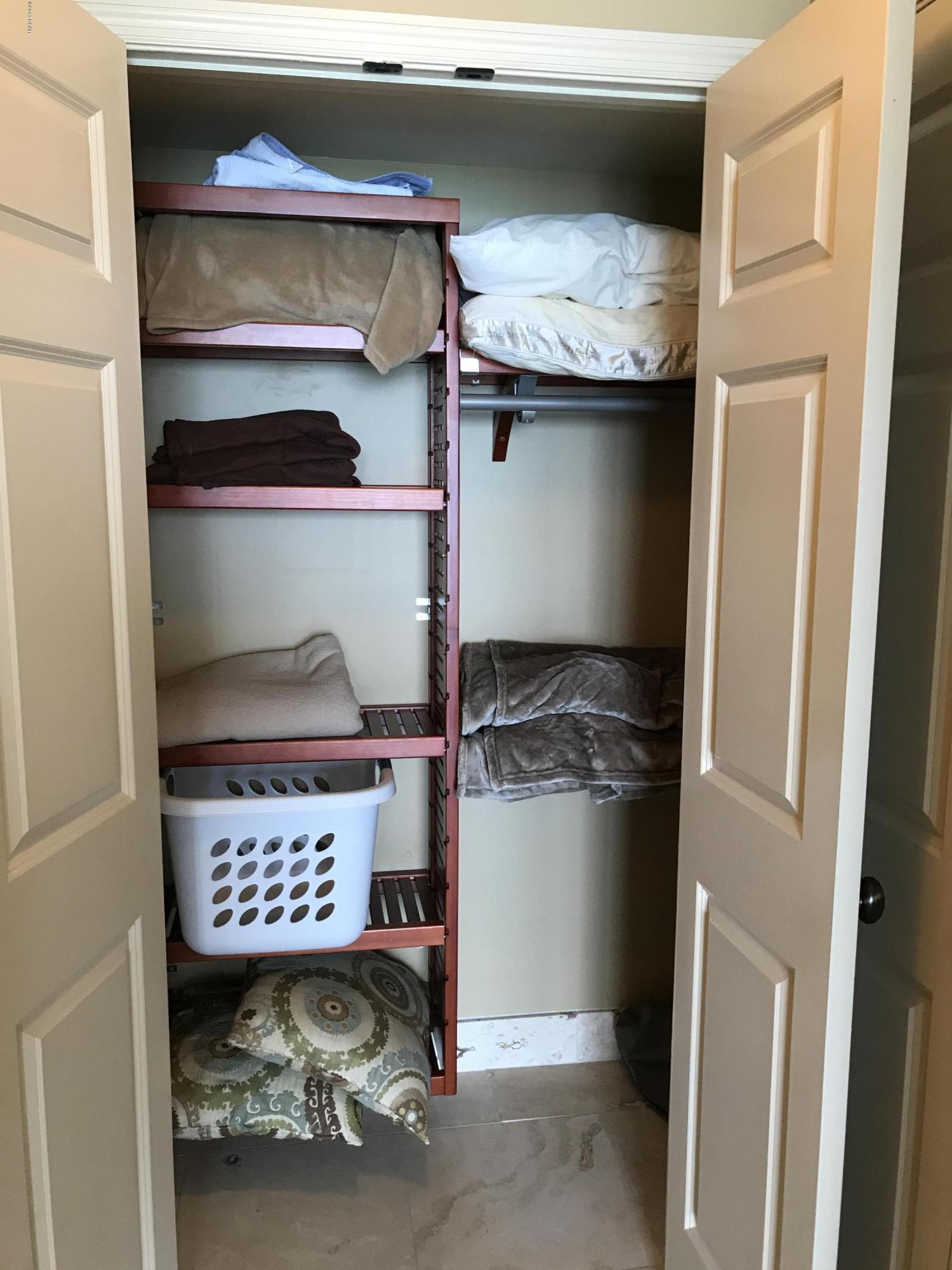 Long Beach Towers I - Residential