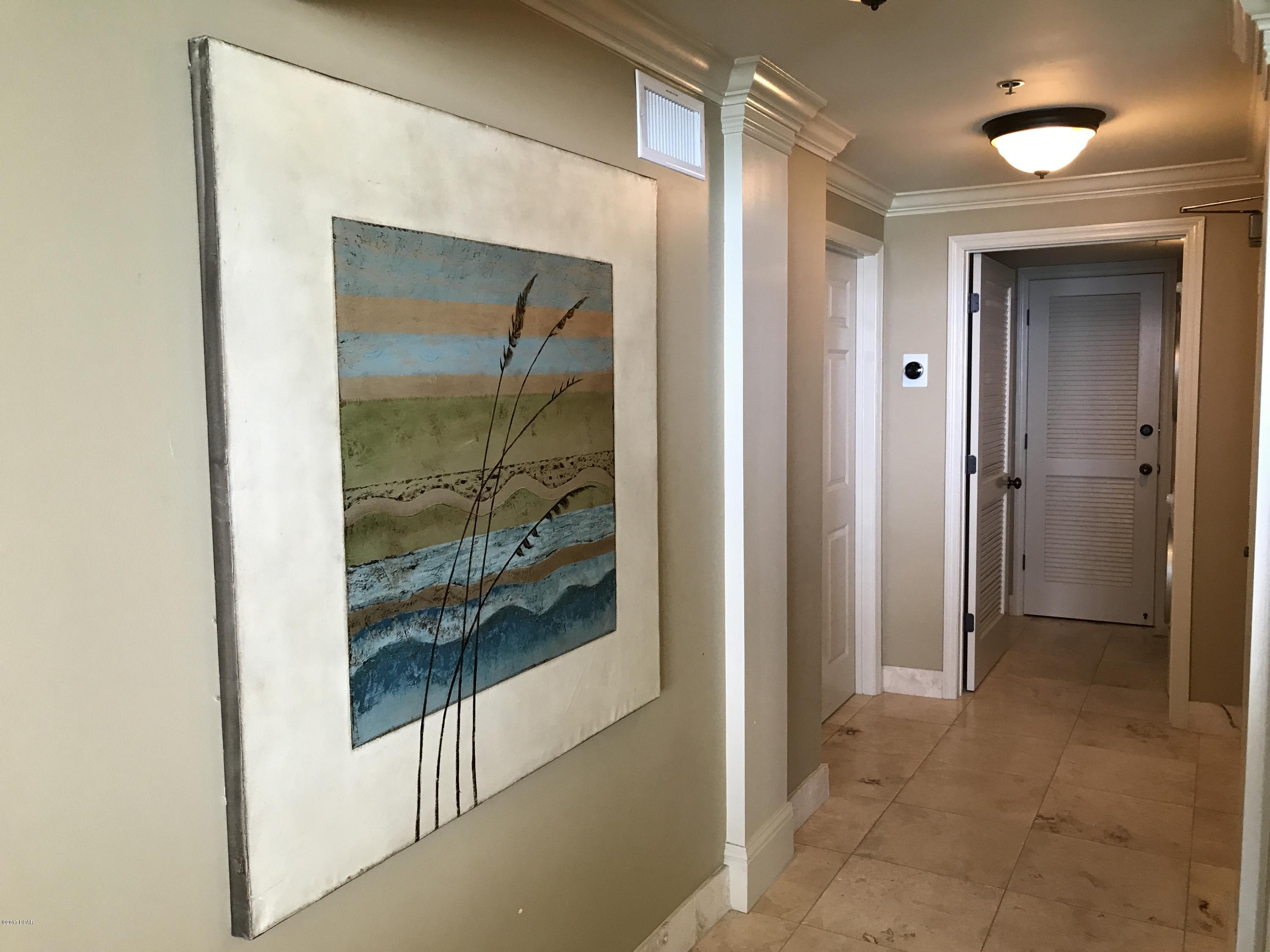 Long Beach Towers I - Residential