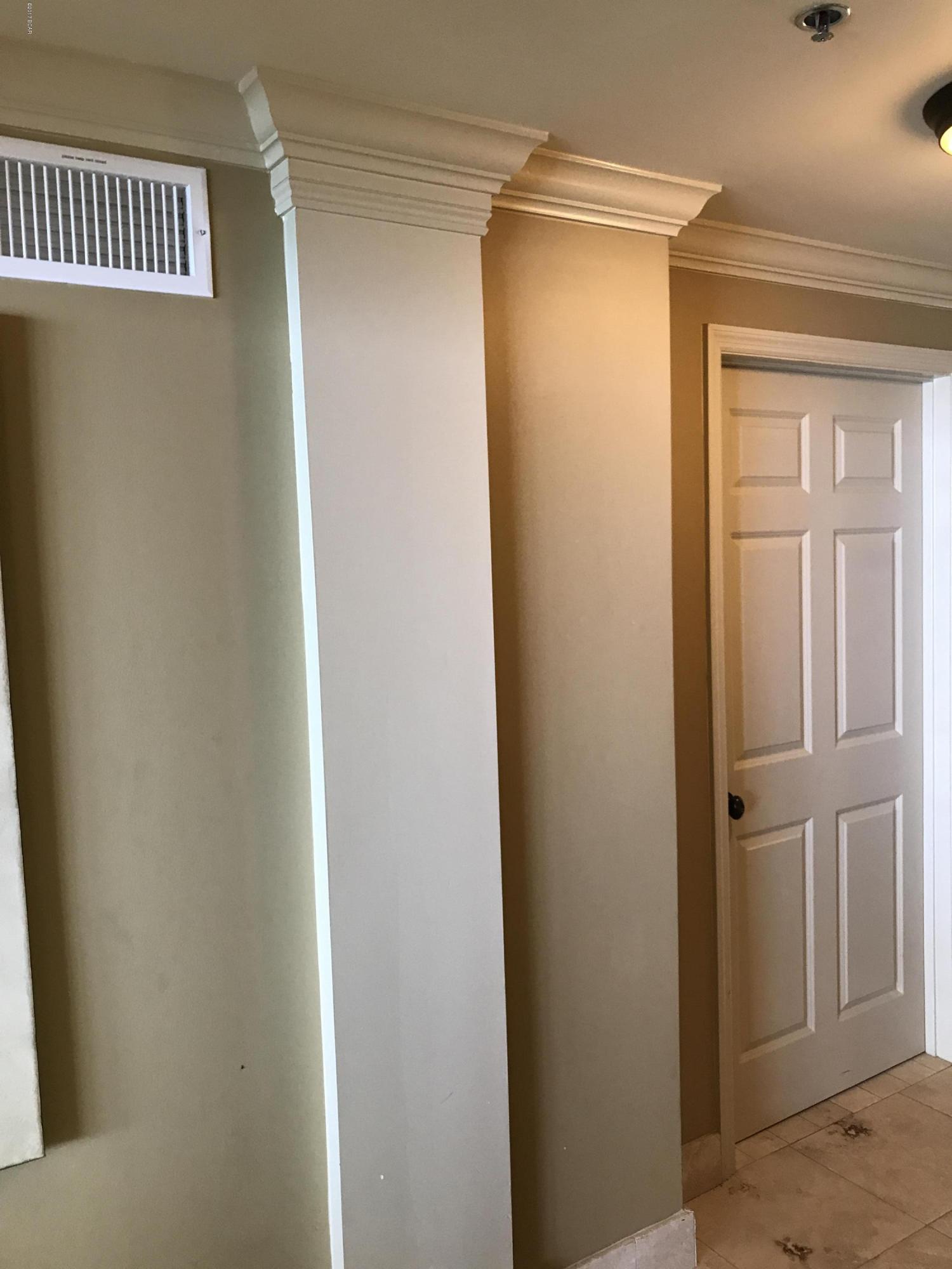 Long Beach Towers I - Residential