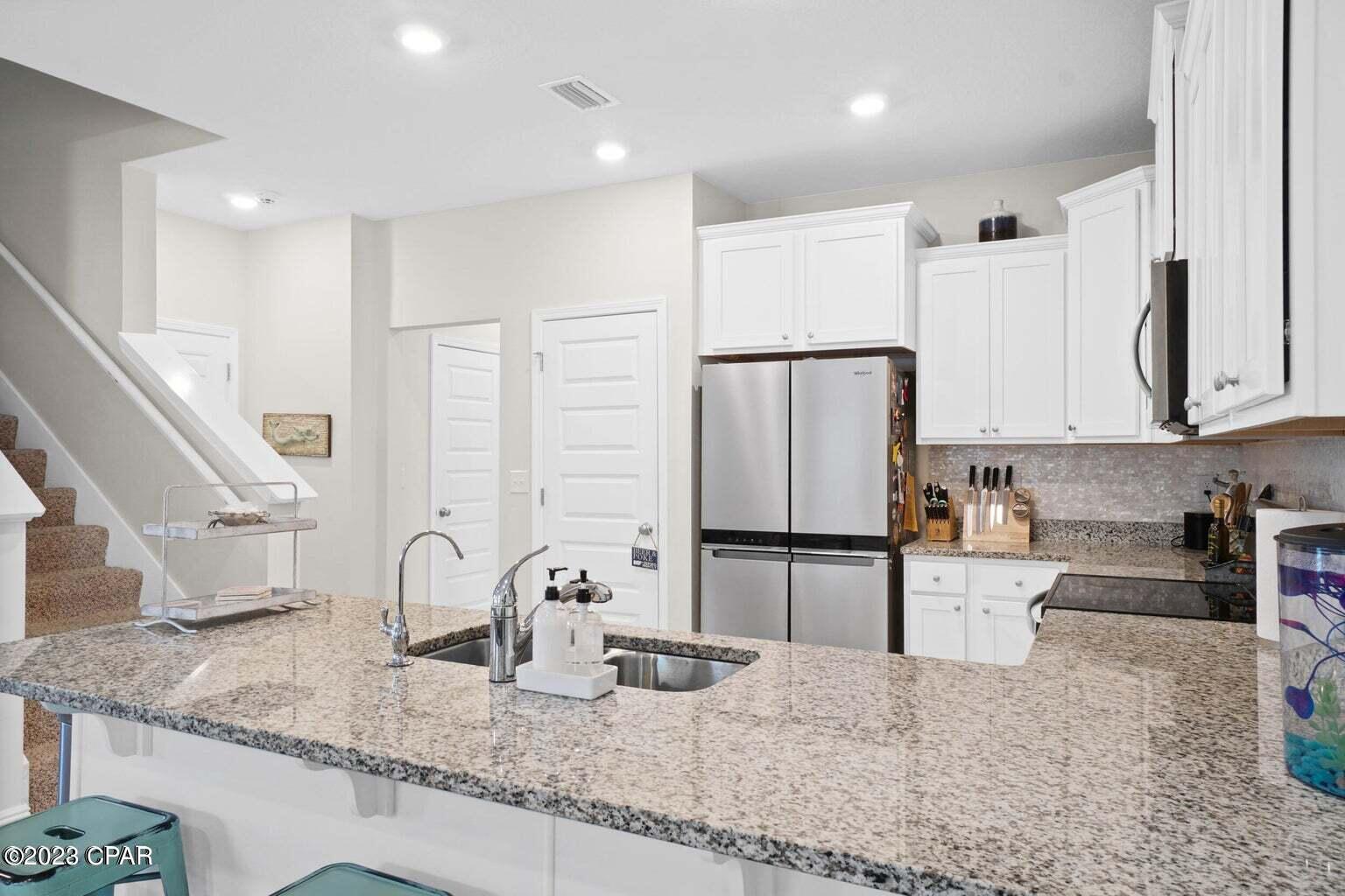 Emerald Cove Villas - Residential Lease