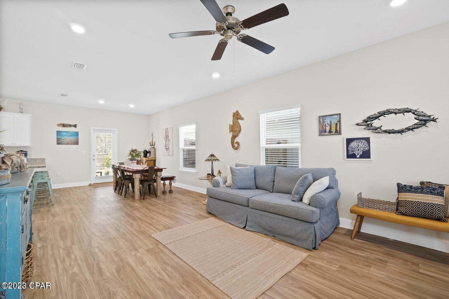 Emerald Cove Villas - Residential Lease