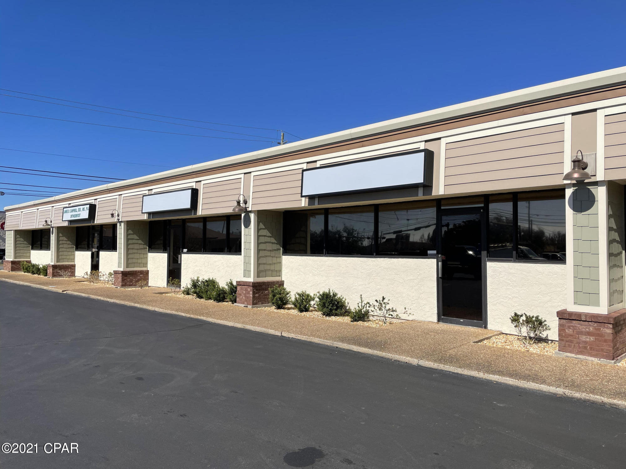 No Named Subdivision - Commercial Lease