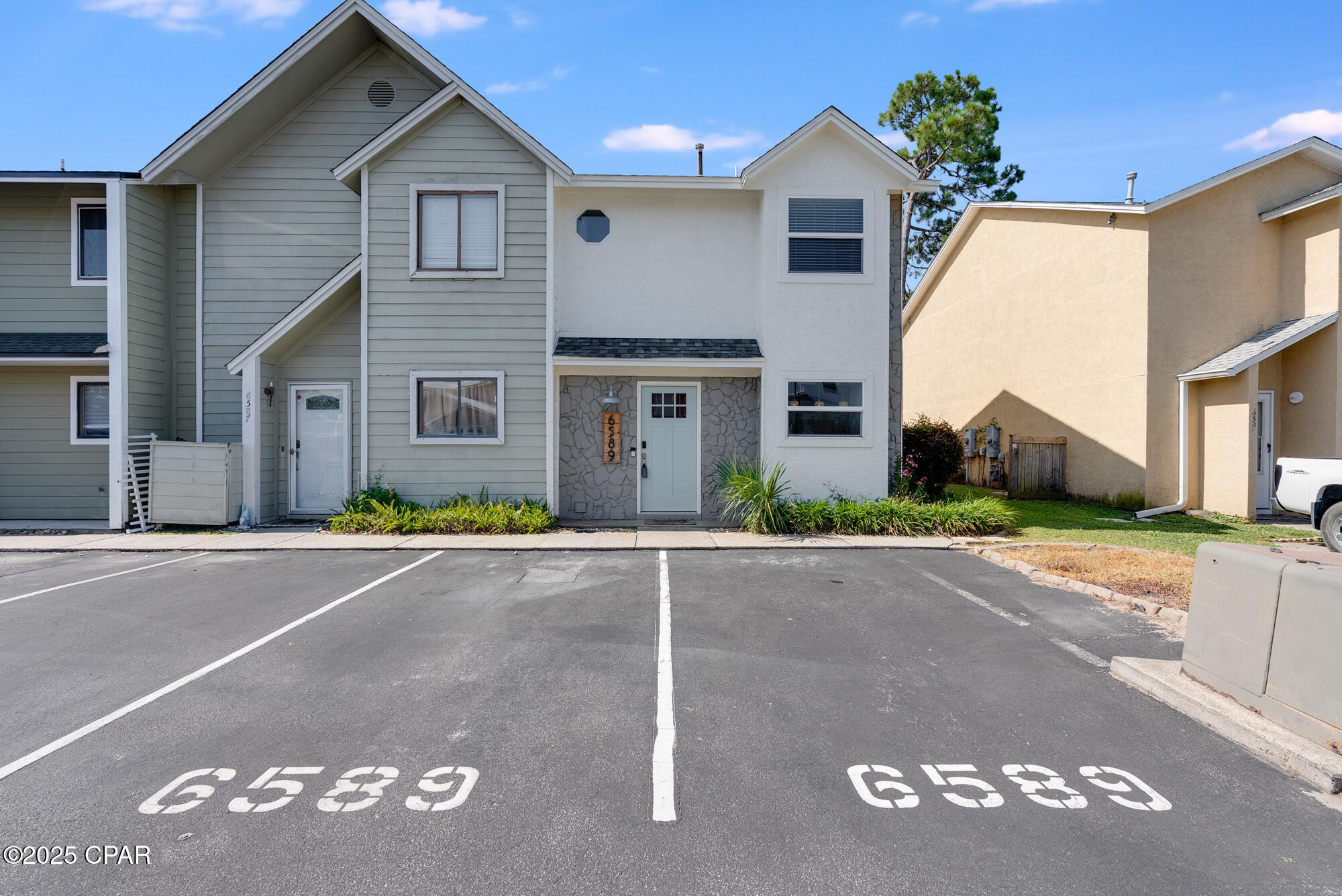 Harbour Towne - Residential