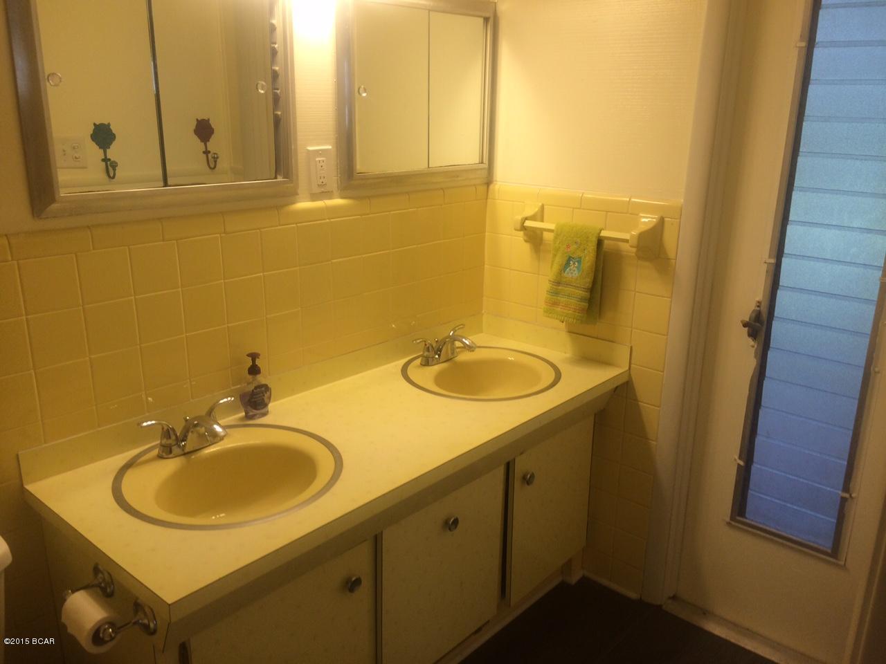 Point Royal Homes Unit 1 - Residential Lease