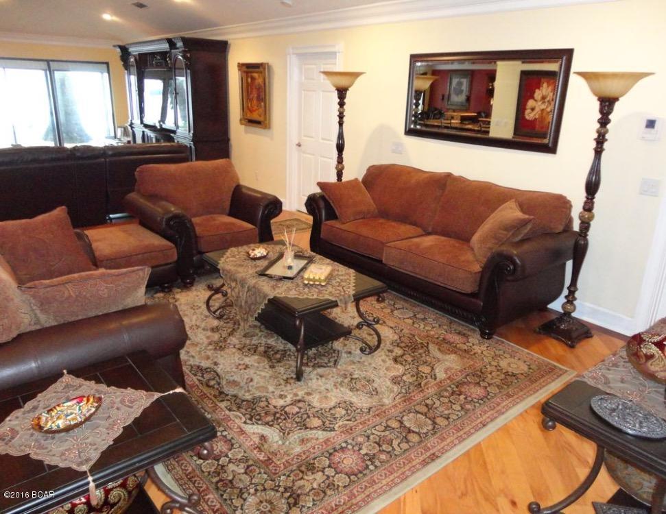 Country Club Harbour Estates - Residential