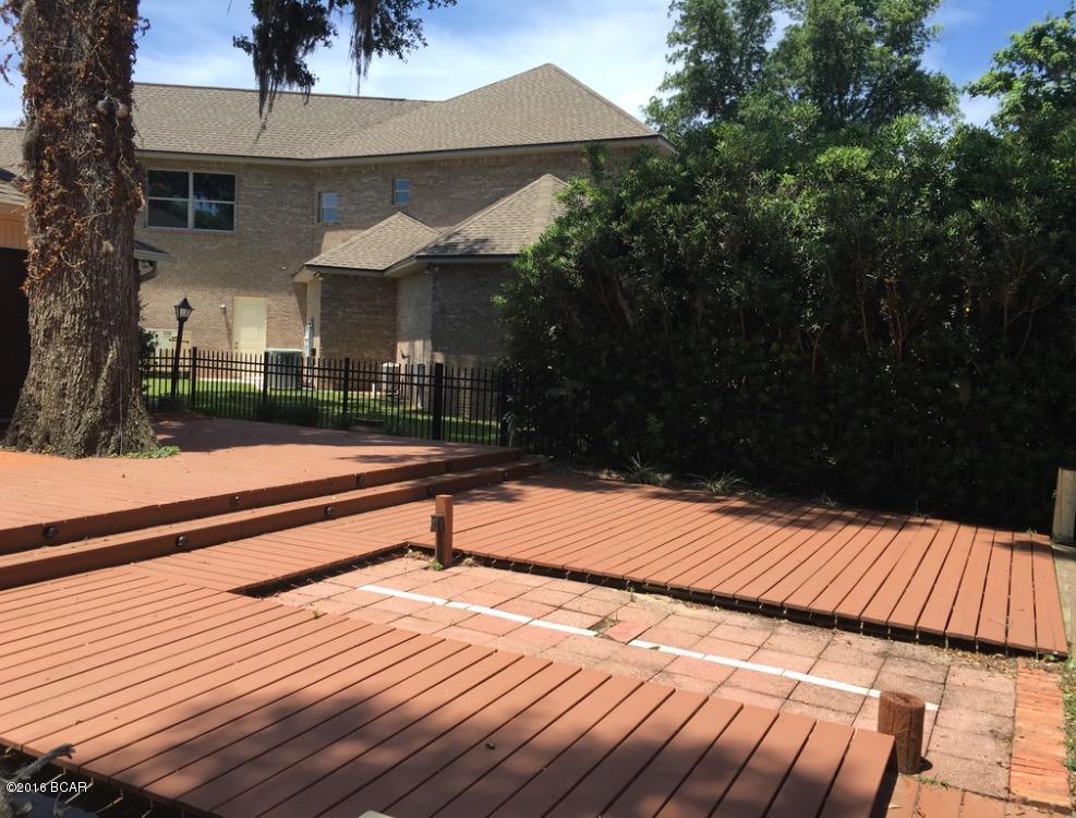 Country Club Harbour Estates - Residential