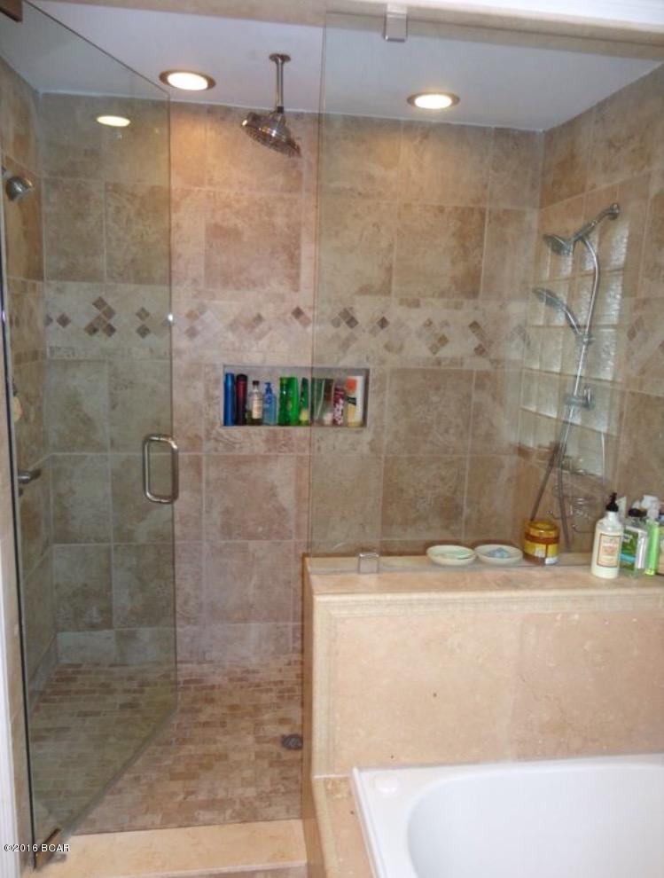 Country Club Harbour Estates - Residential