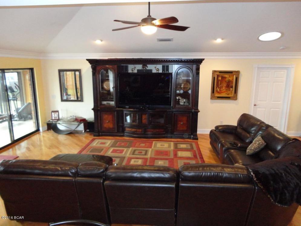 Country Club Harbour Estates - Residential