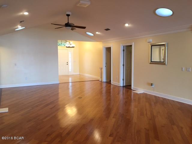 Country Club Harbour Estates - Residential