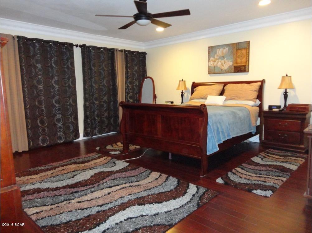 Country Club Harbour Estates - Residential