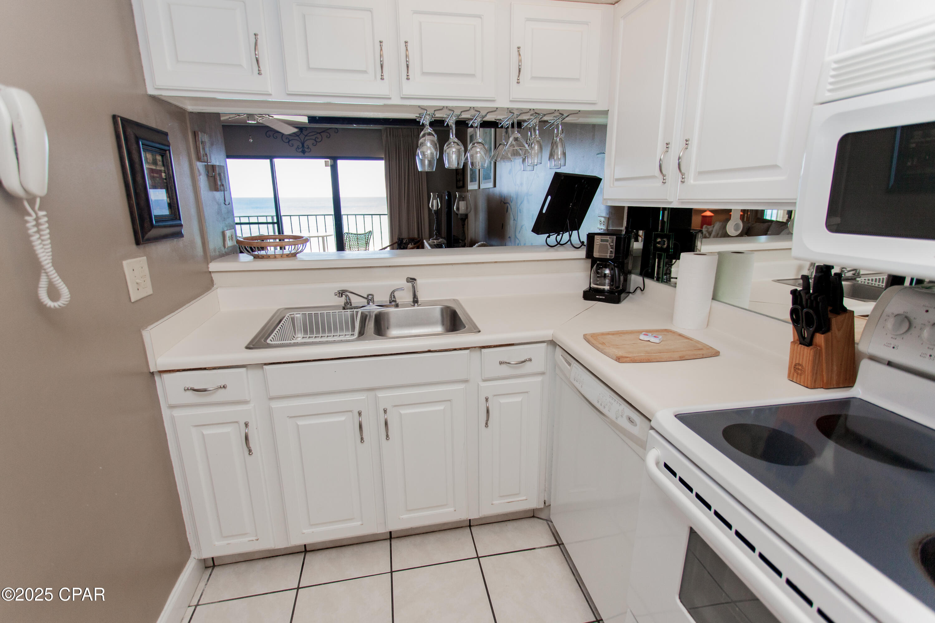 Mariner West Condo - Residential