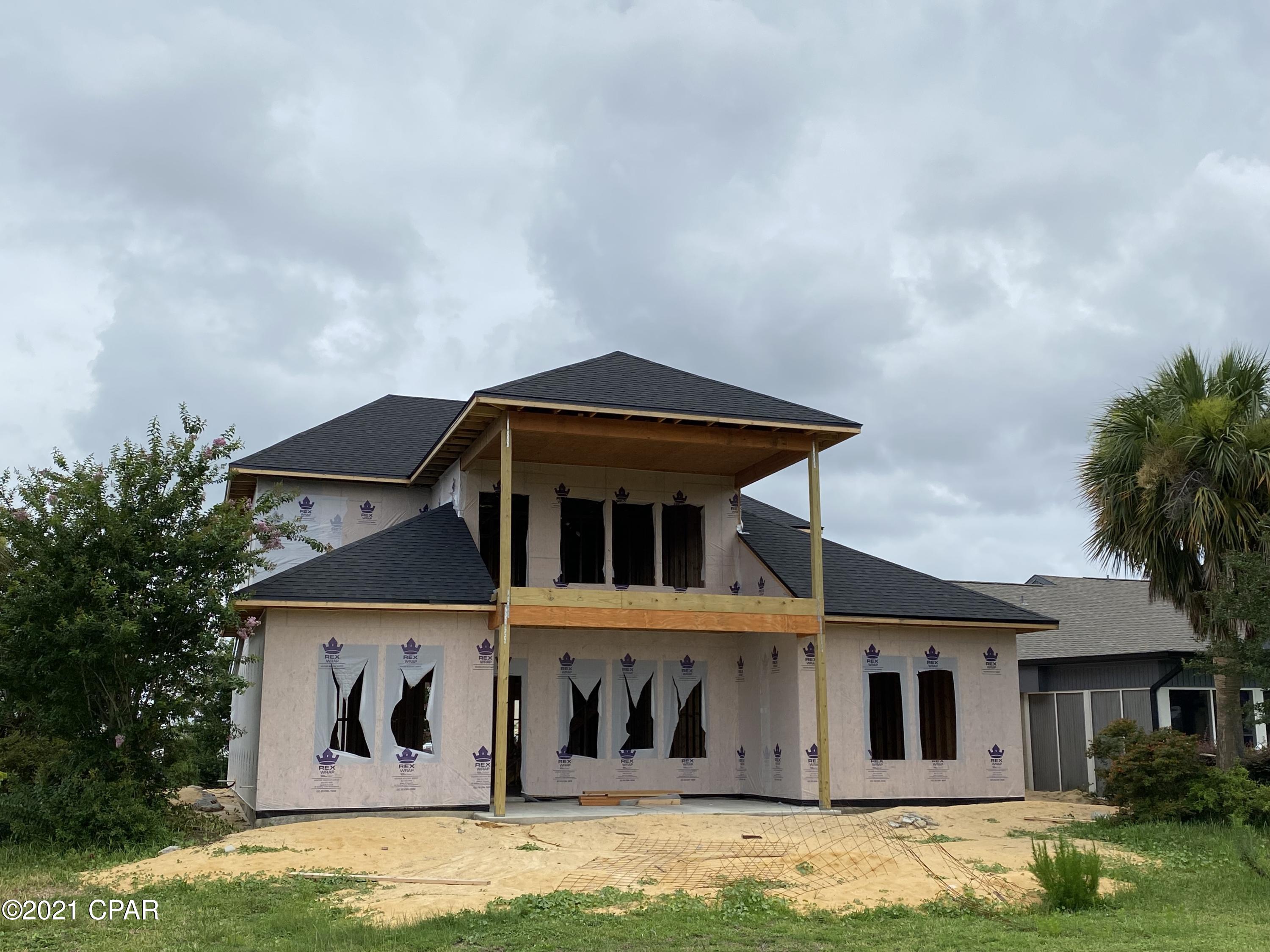 Tropical Bay - Residential