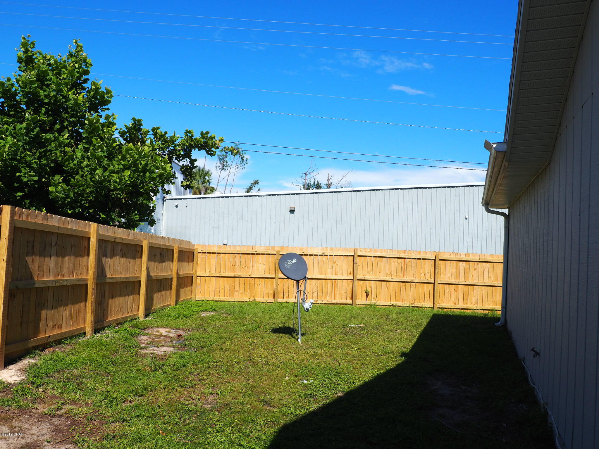 Hickory Manor - Residential