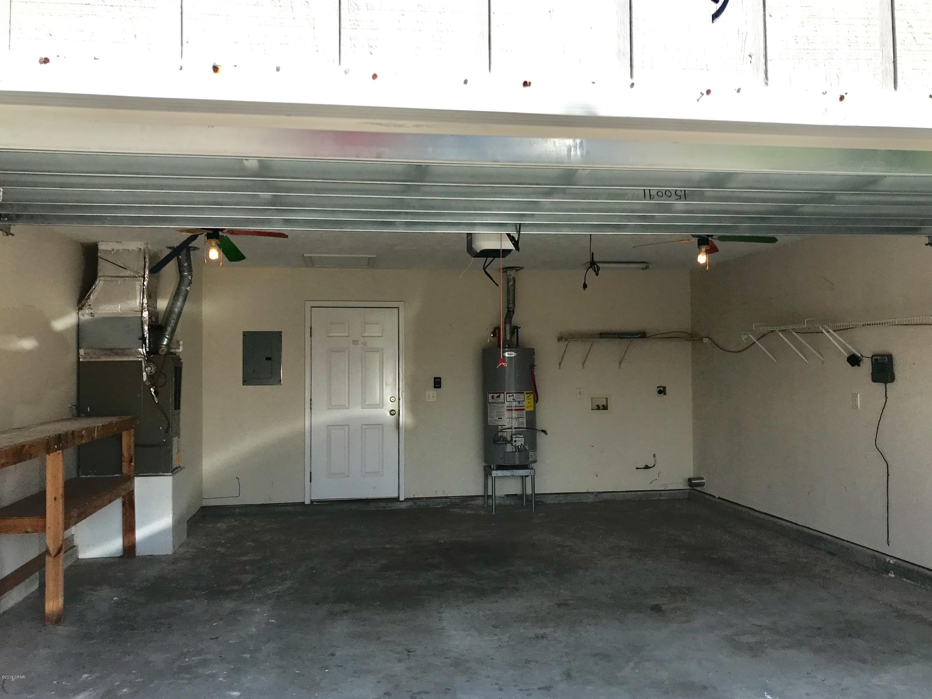 Hickory Manor - Residential