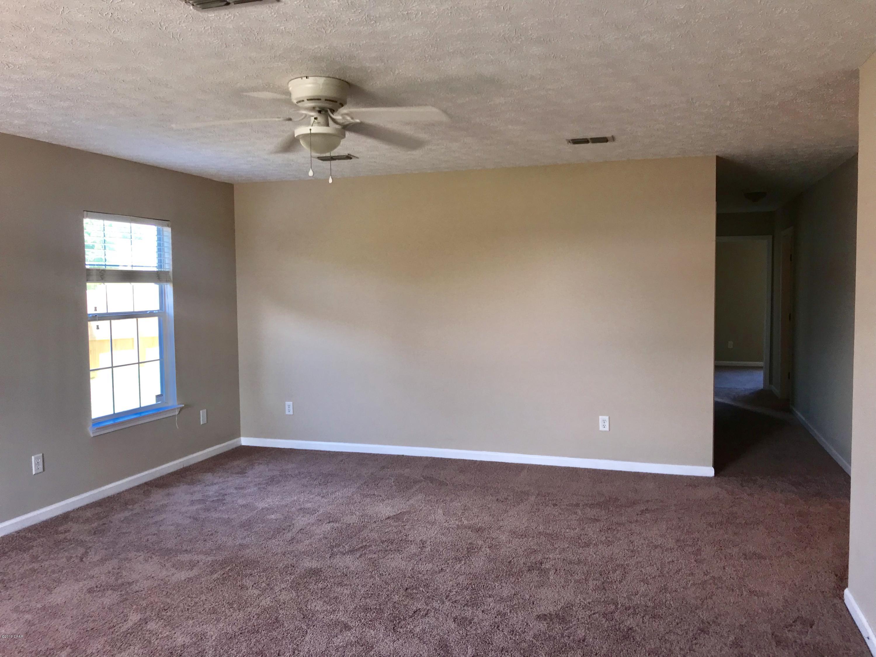 Hickory Manor - Residential