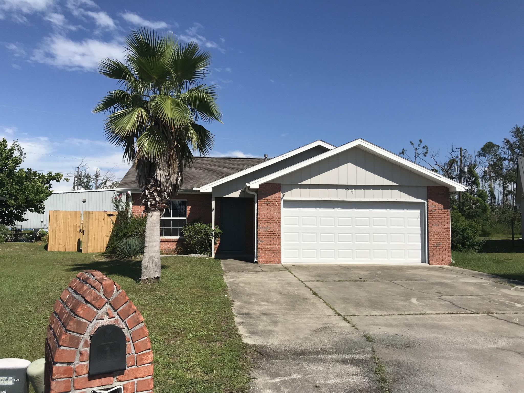 Hickory Manor - Residential