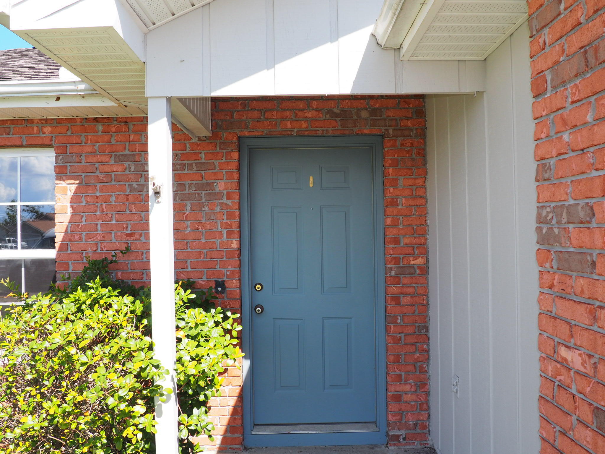 Hickory Manor - Residential