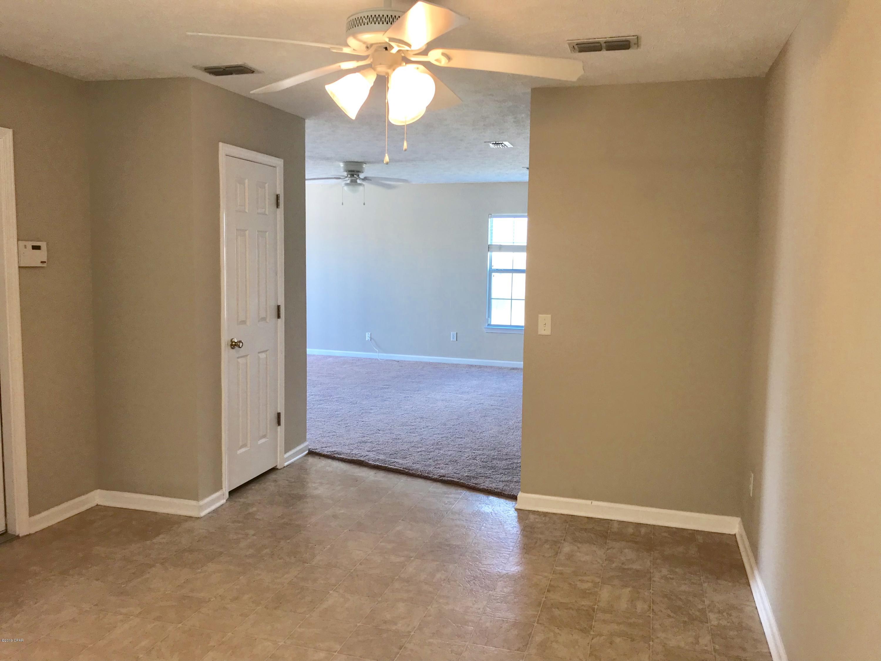 Hickory Manor - Residential